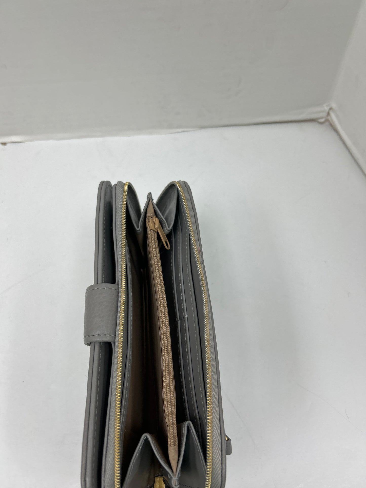 Wallet Leather By Buxton Size: Large