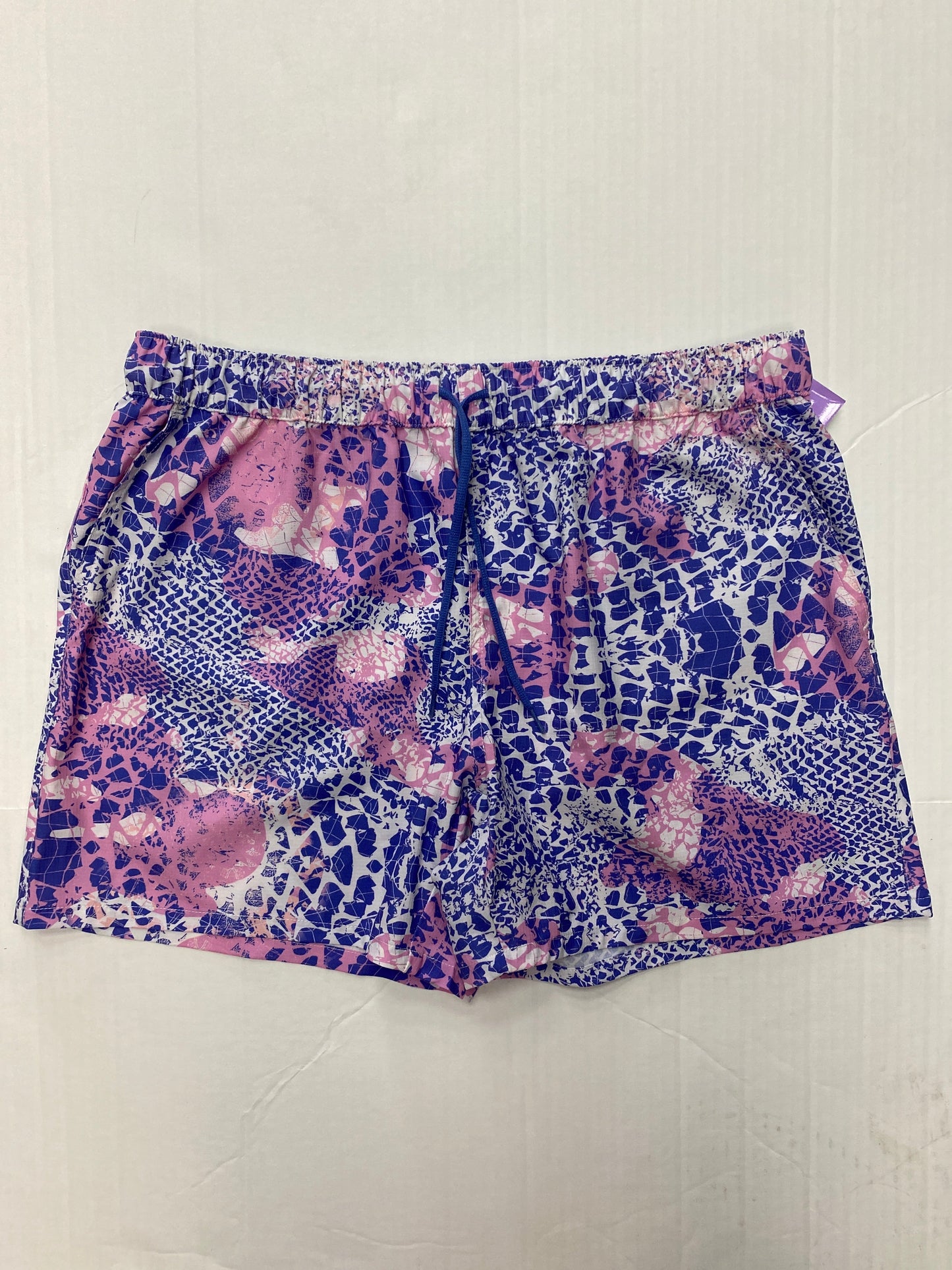 Shorts By Cmf Size: L
