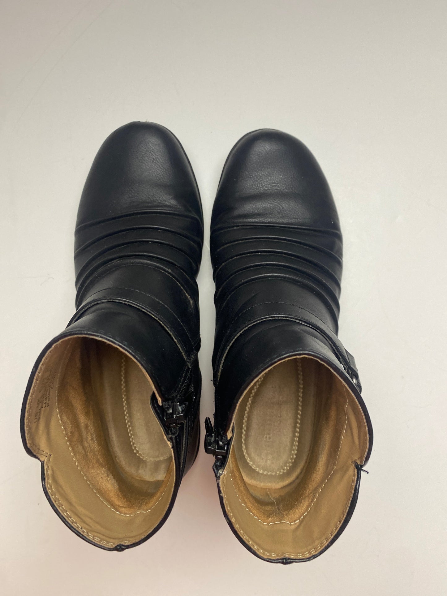 Boots Ankle Heels By Metaphor In Black, Size: 6