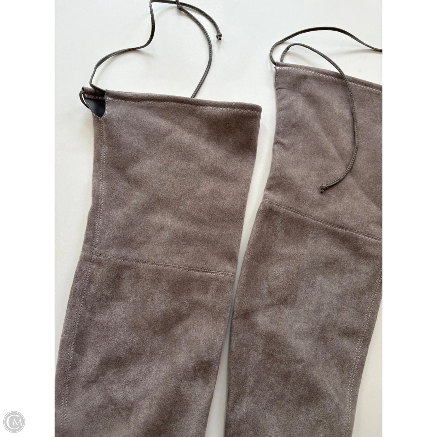 Boots Designer By Stuart Weitzman In Grey, Size: 9