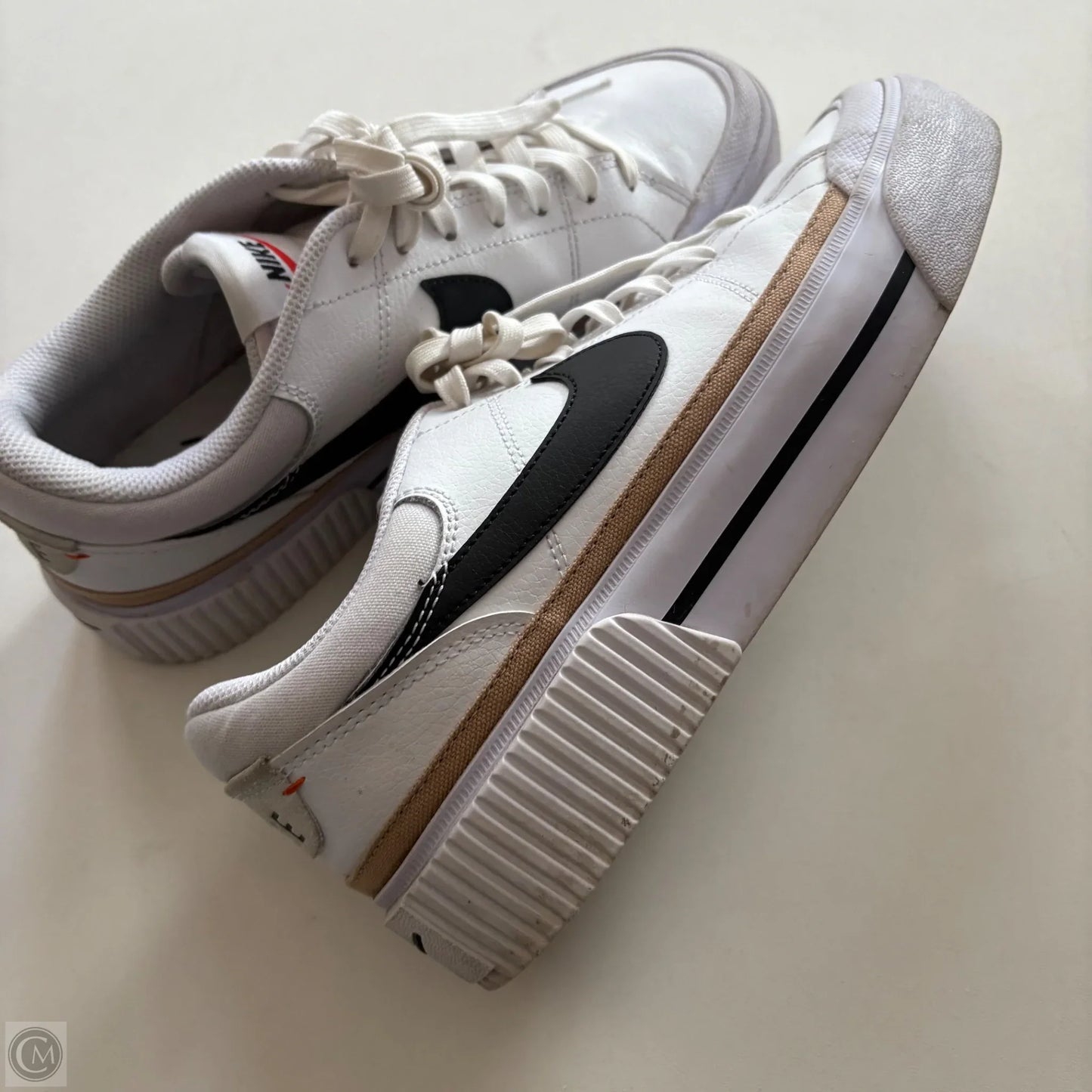 Shoes Athletic By Nike In White, Size: 9.5