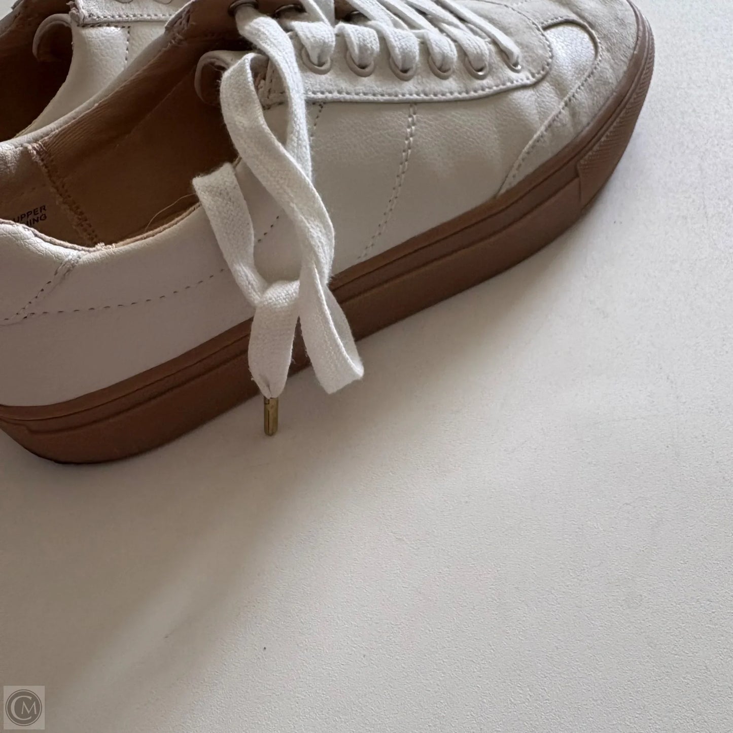 Shoes Athletic By Loft In Cream, Size: 8.5