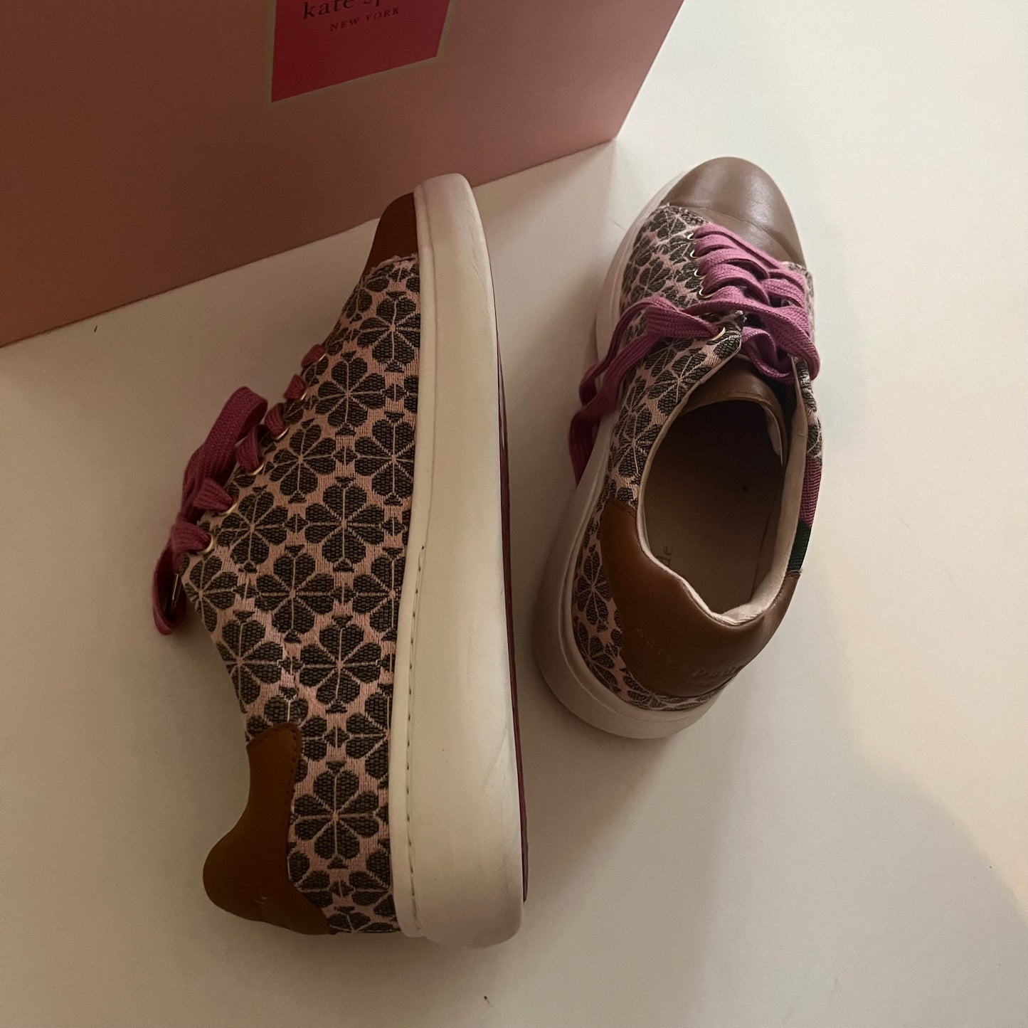 Floral Shoes Flats Oxfords & Loafers Kate Spade, Size 9