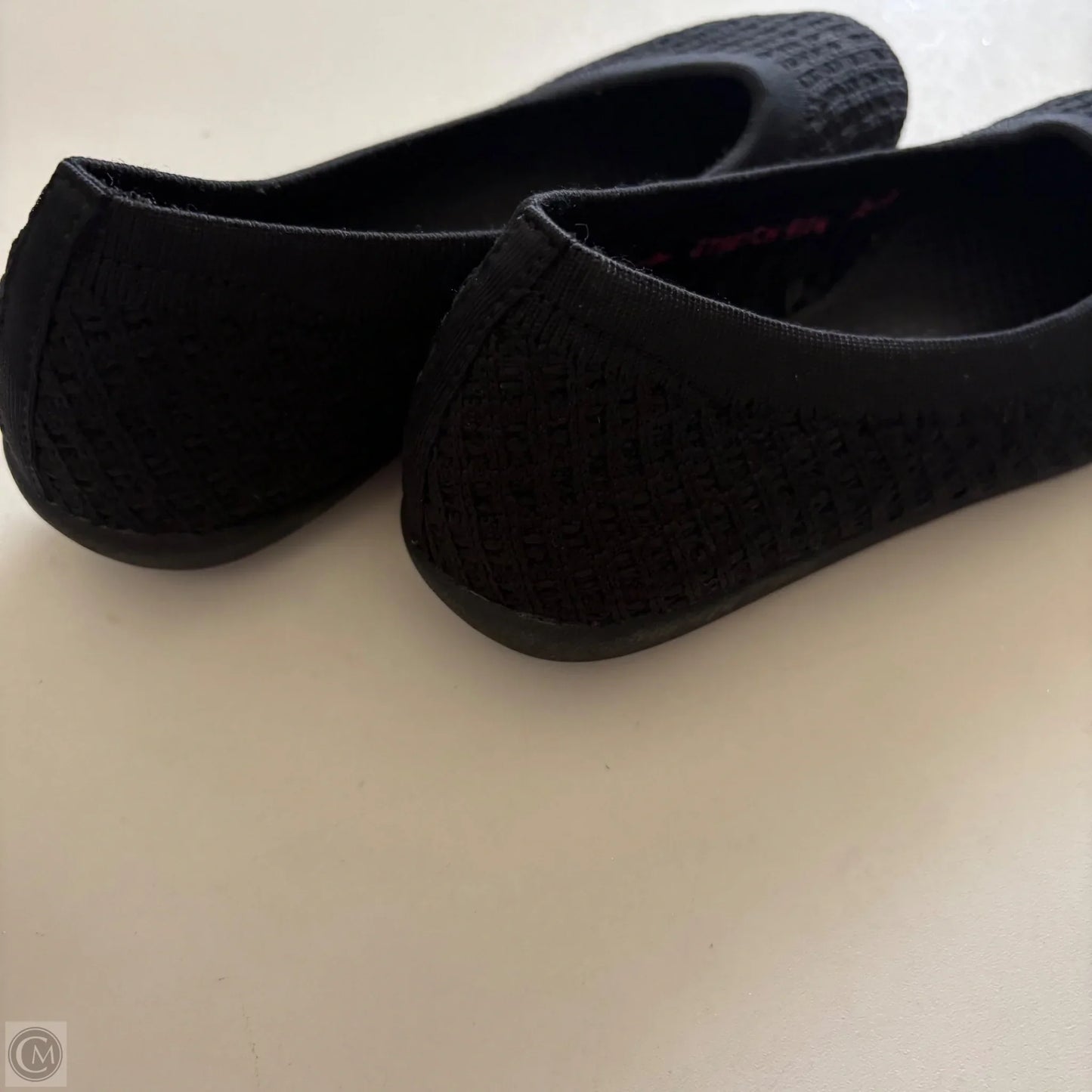 Shoes Flats By Skechers In Black, Size: 5.5