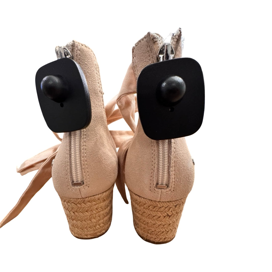 Sandals Designer By Ugg In Beige, Size:11