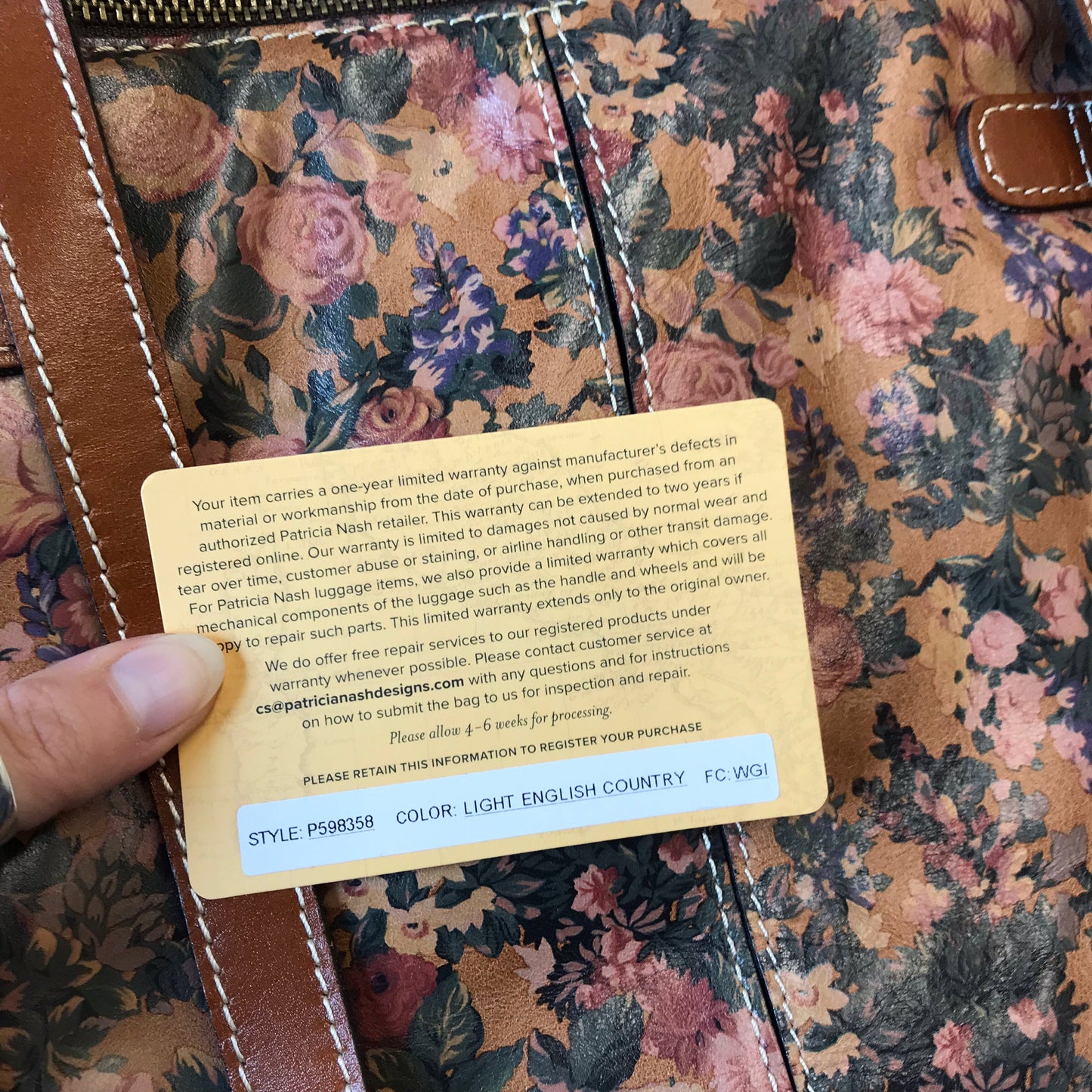 Crossbody Designer By Patricia Nash In Floral Print, Size:Medium