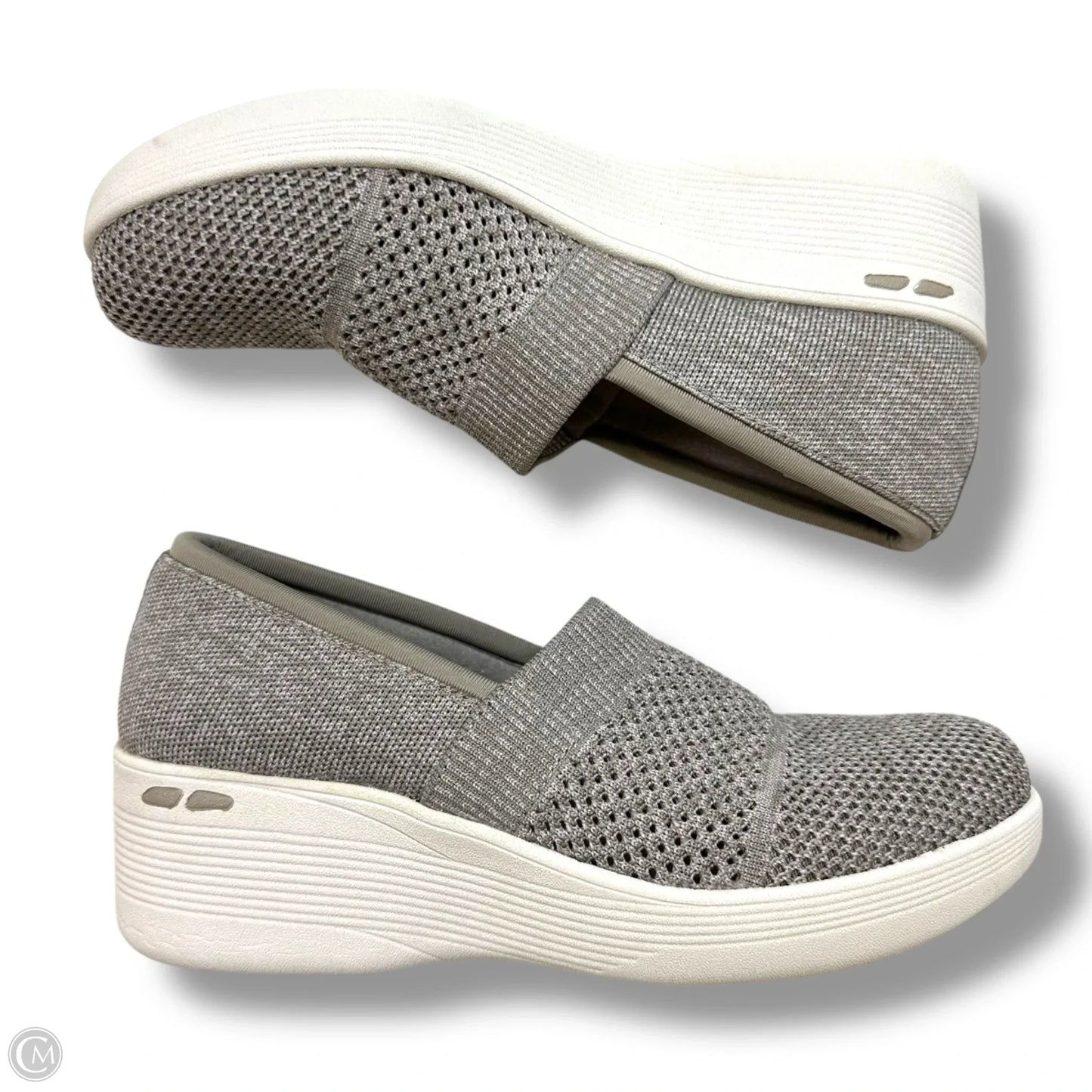 Shoes Flats By Skechers In Grey, Size: 9
