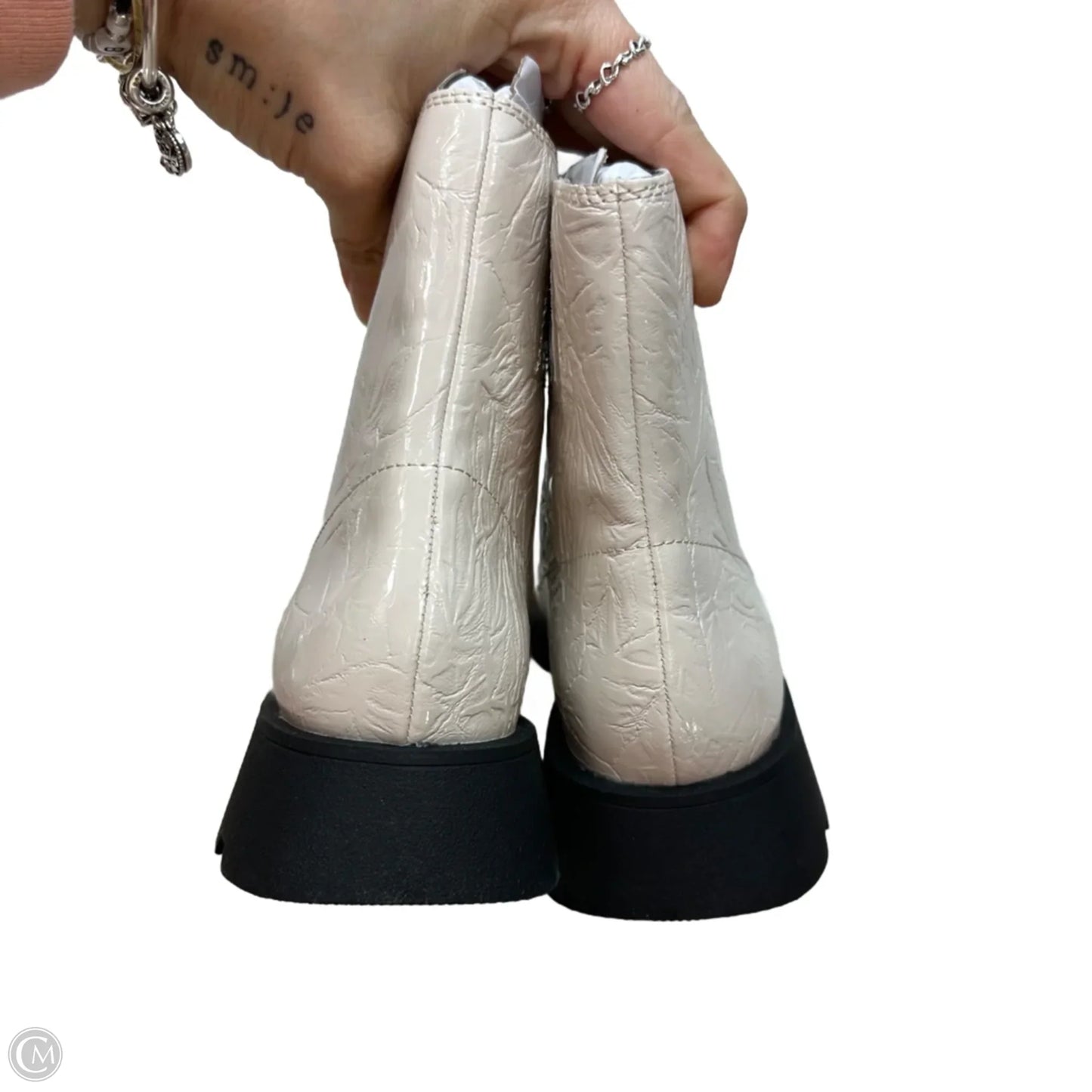 Boots Ankle Heels By Katy Perry In Cream, Size: 5
