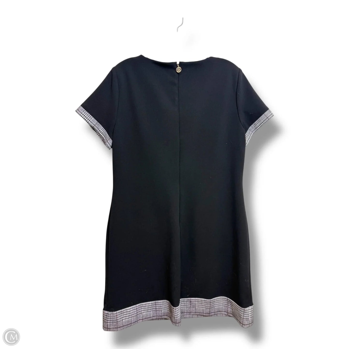 Dress Casual Short By Tommy Hilfiger In Black, Size: 14