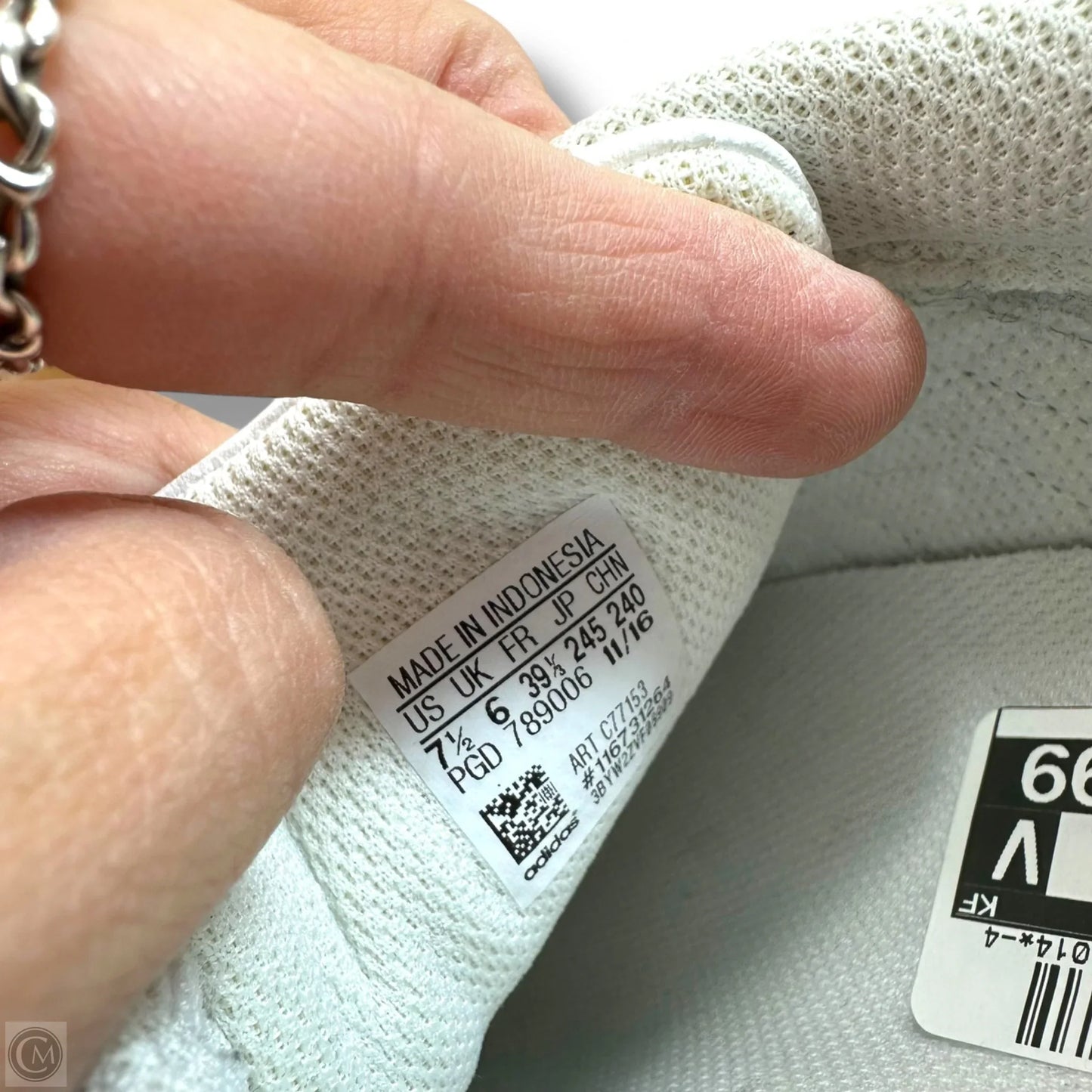 Shoes Athletic By Adidas In White, Size: 7.5
