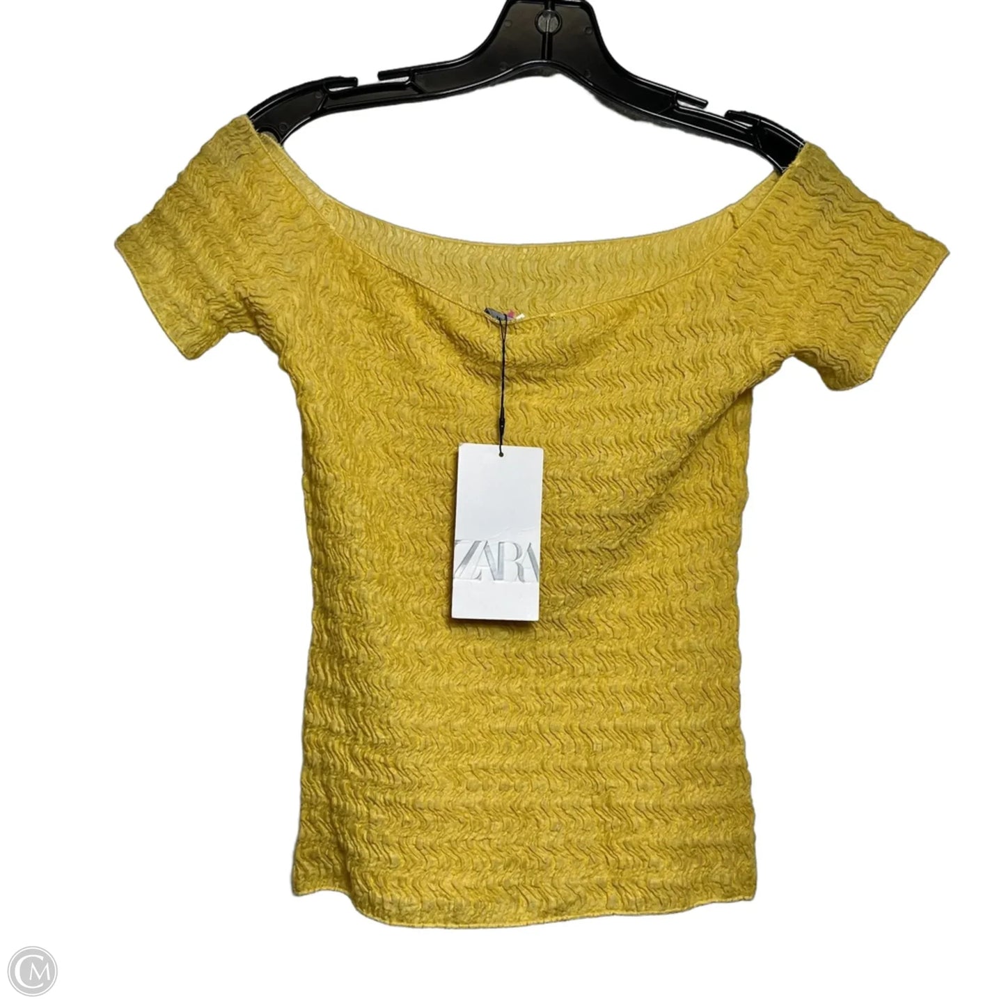 Top Short Sleeve By Zara In Yellow, Size: S