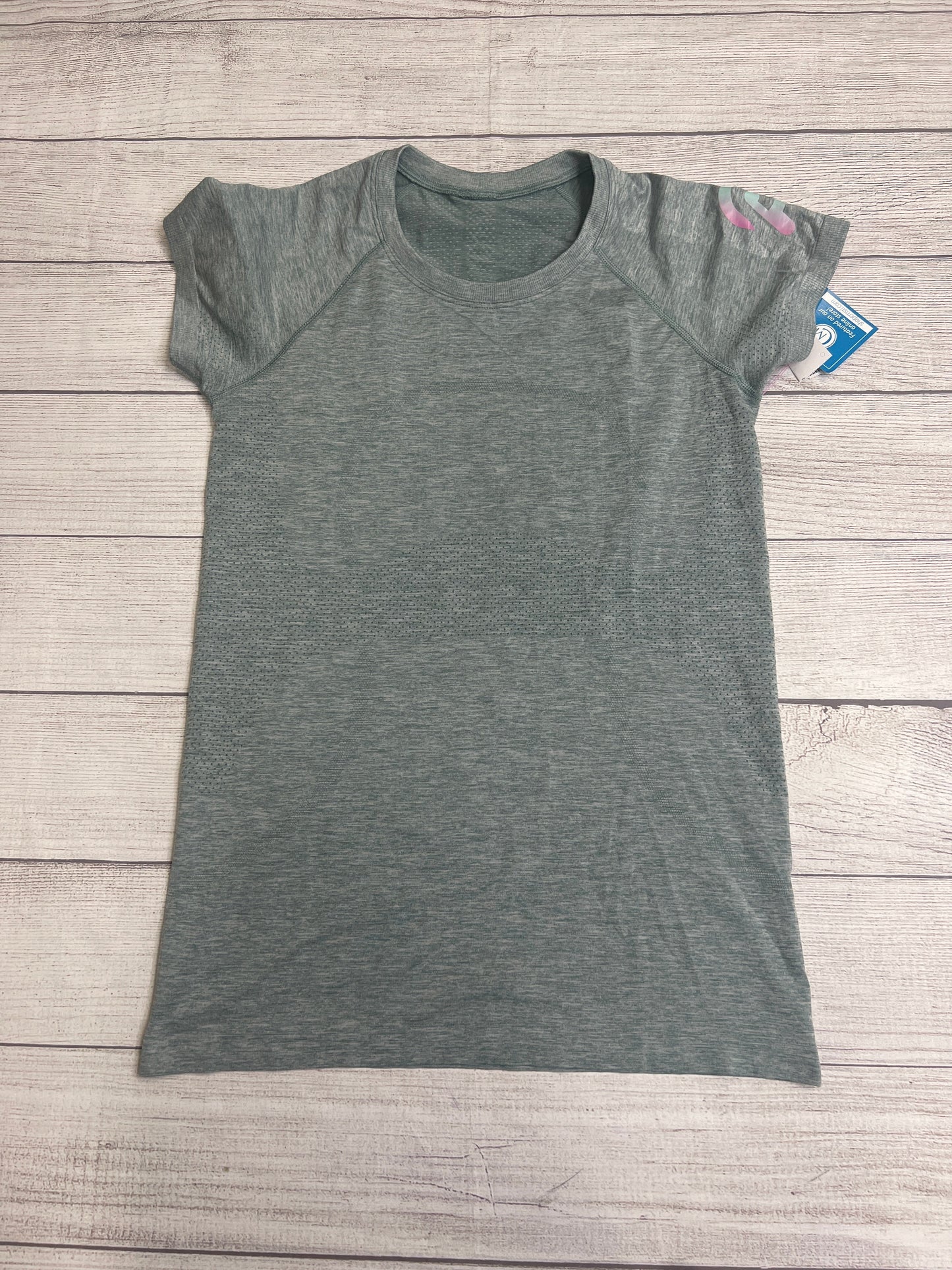 Athletic Top Short Sleeve By Lululemon Size: 8