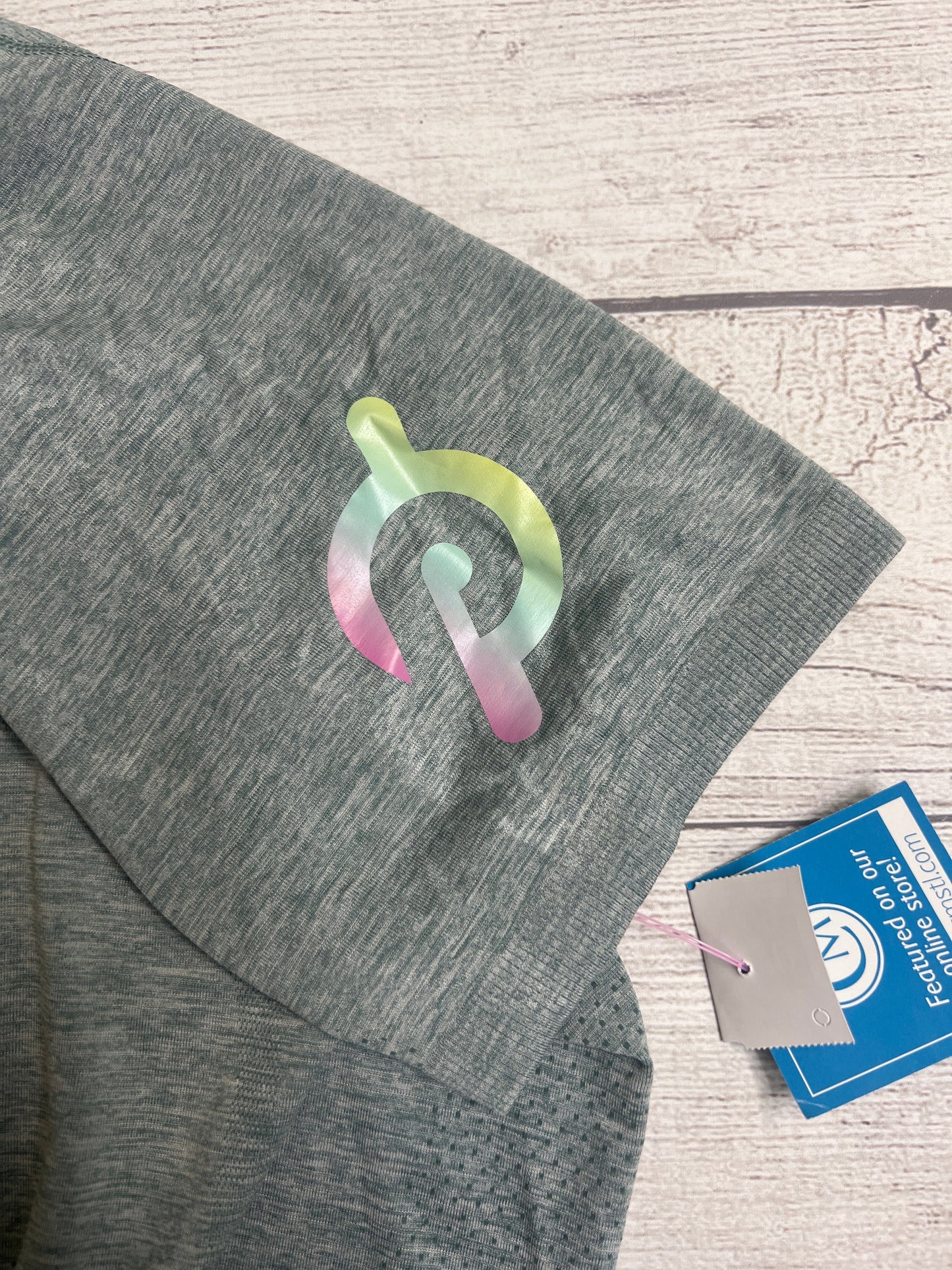 Athletic Top Short Sleeve By Lululemon Size: 8