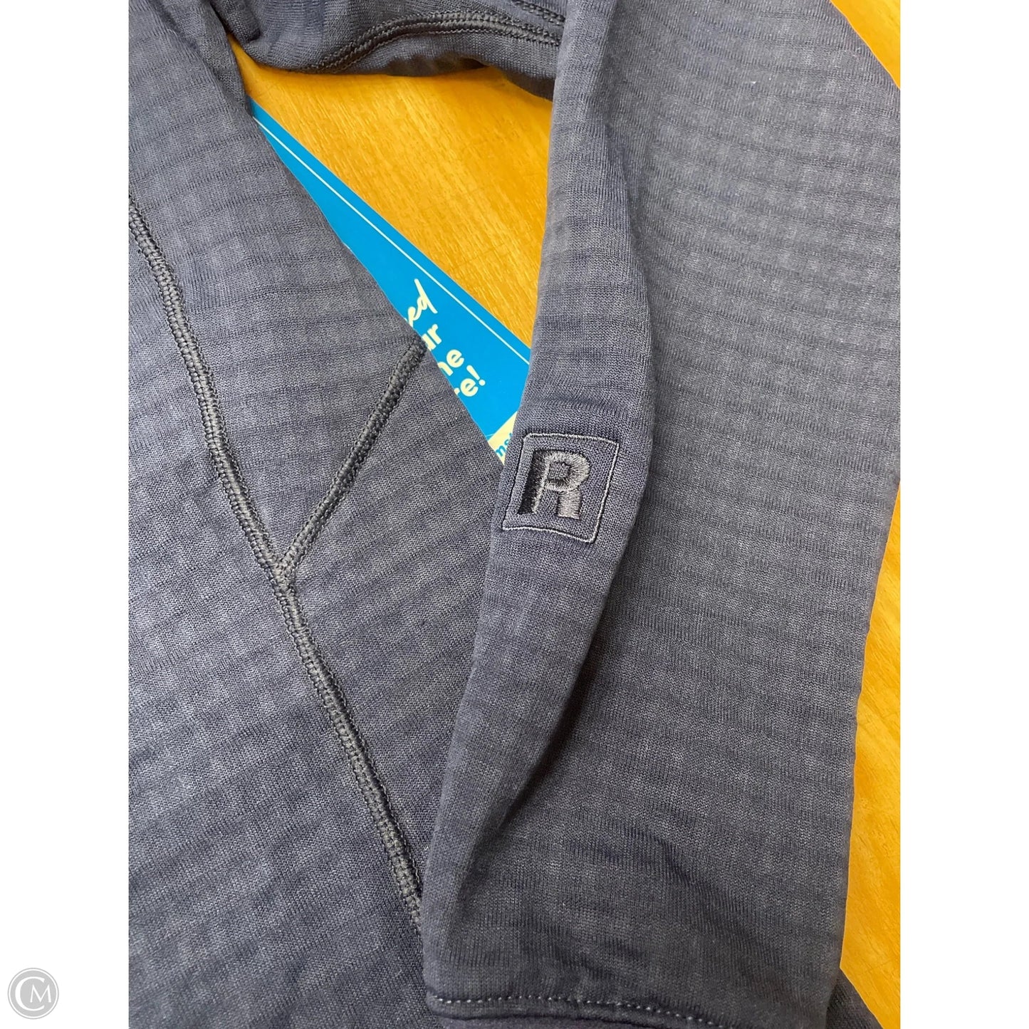 Athletic Top Long Sleeve Collar By Patagonia In Navy, Size: M