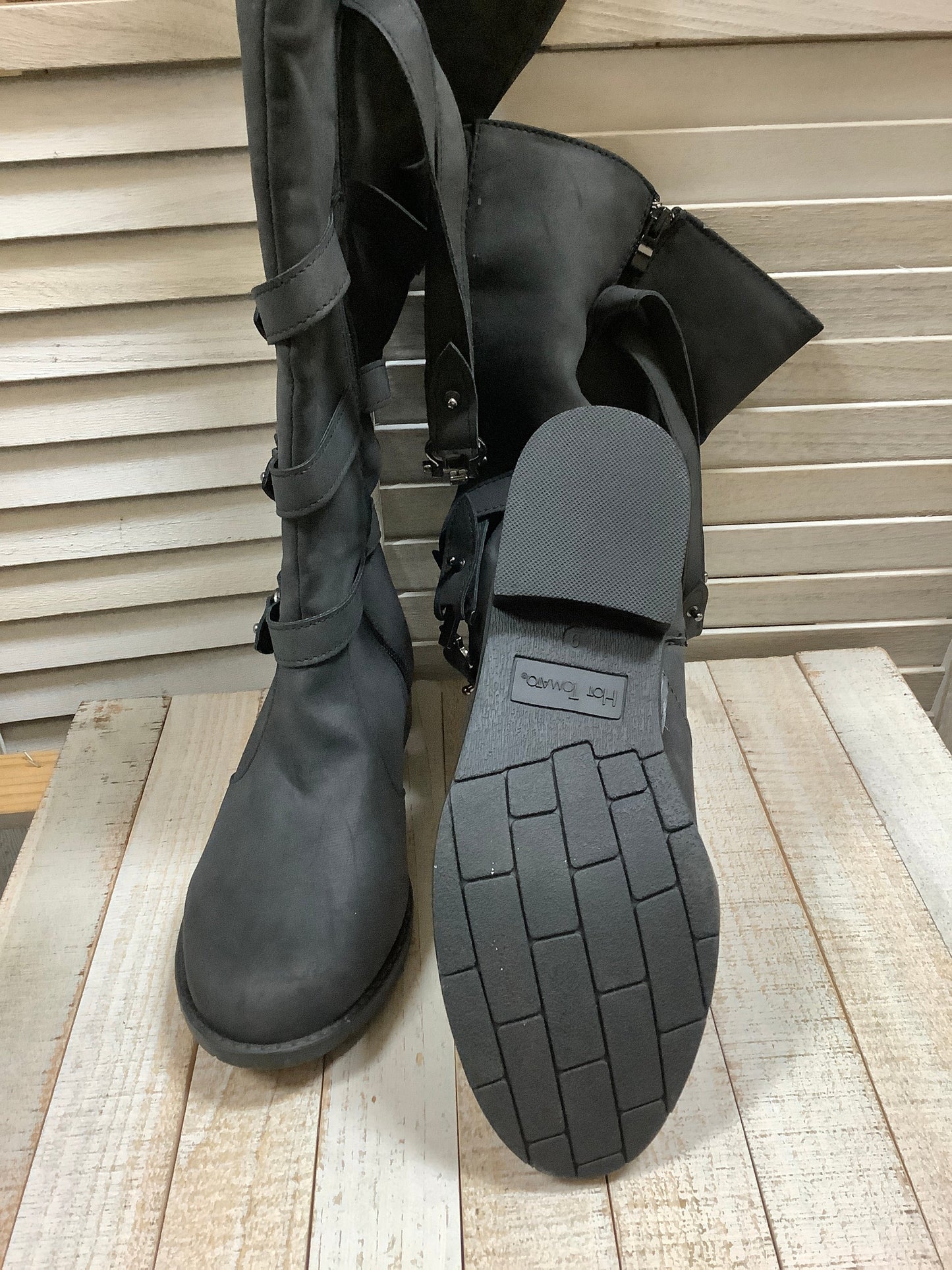 Boots Knee Heels By Clothes Mentor Size: 9