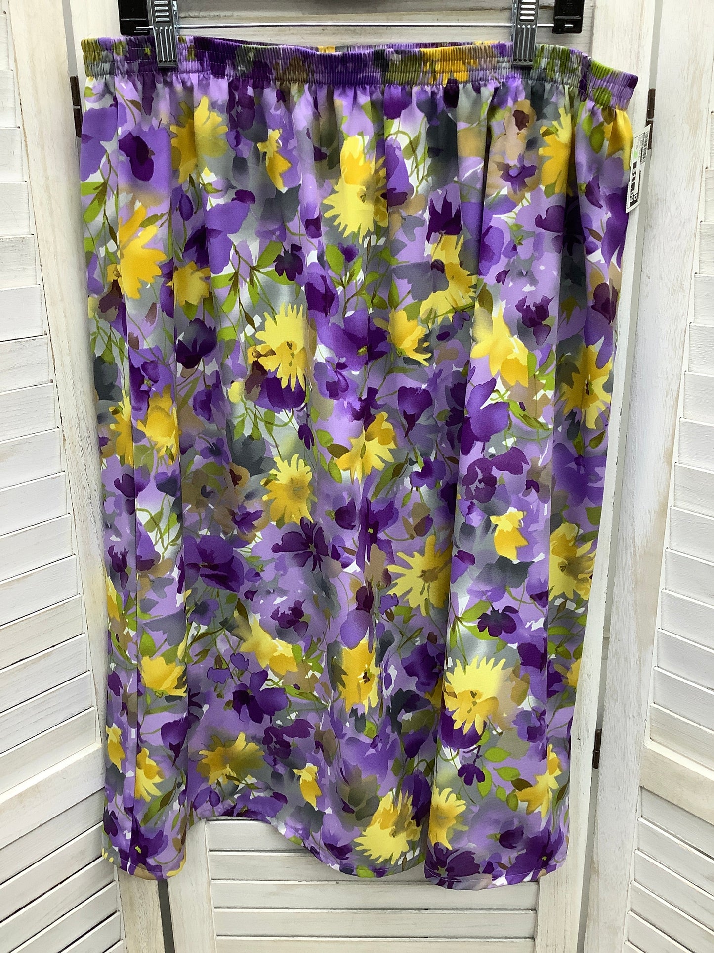Skirt Midi By Blair Size: Xl
