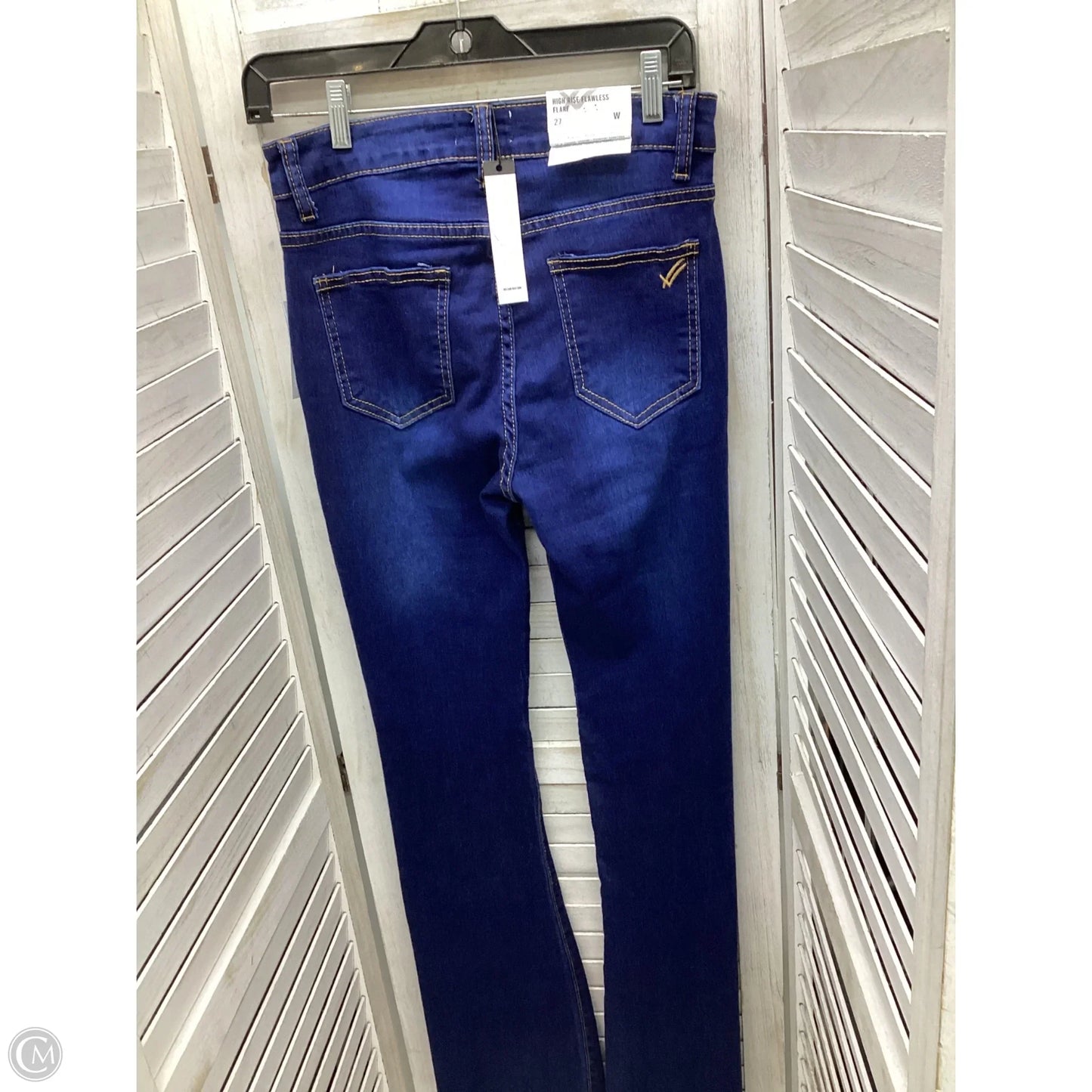 Jeans Flared By Clothes Mentor In Blue Denim, Size: 4