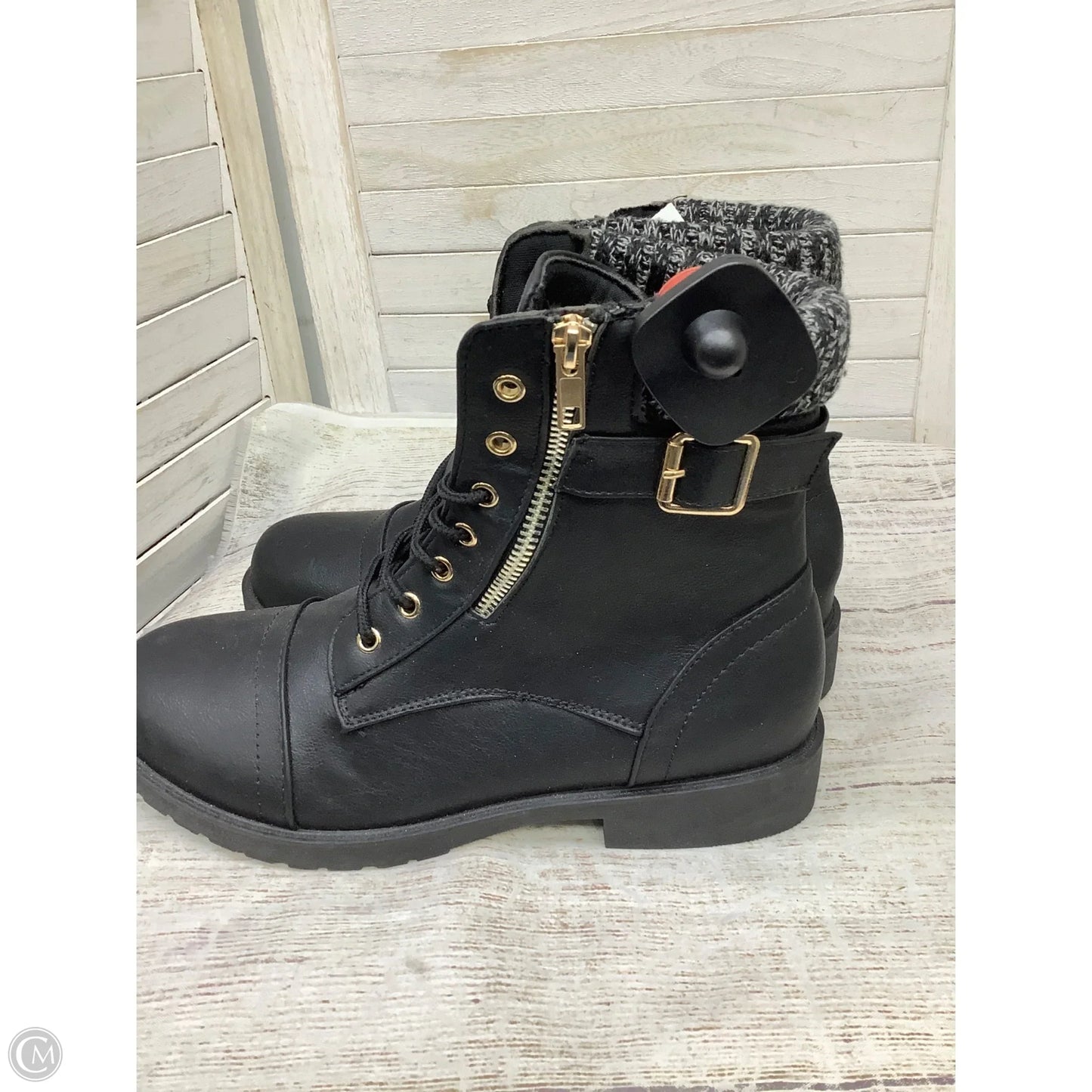 Boots Ankle Flats By Clothes Mentor In Black, Size: 9
