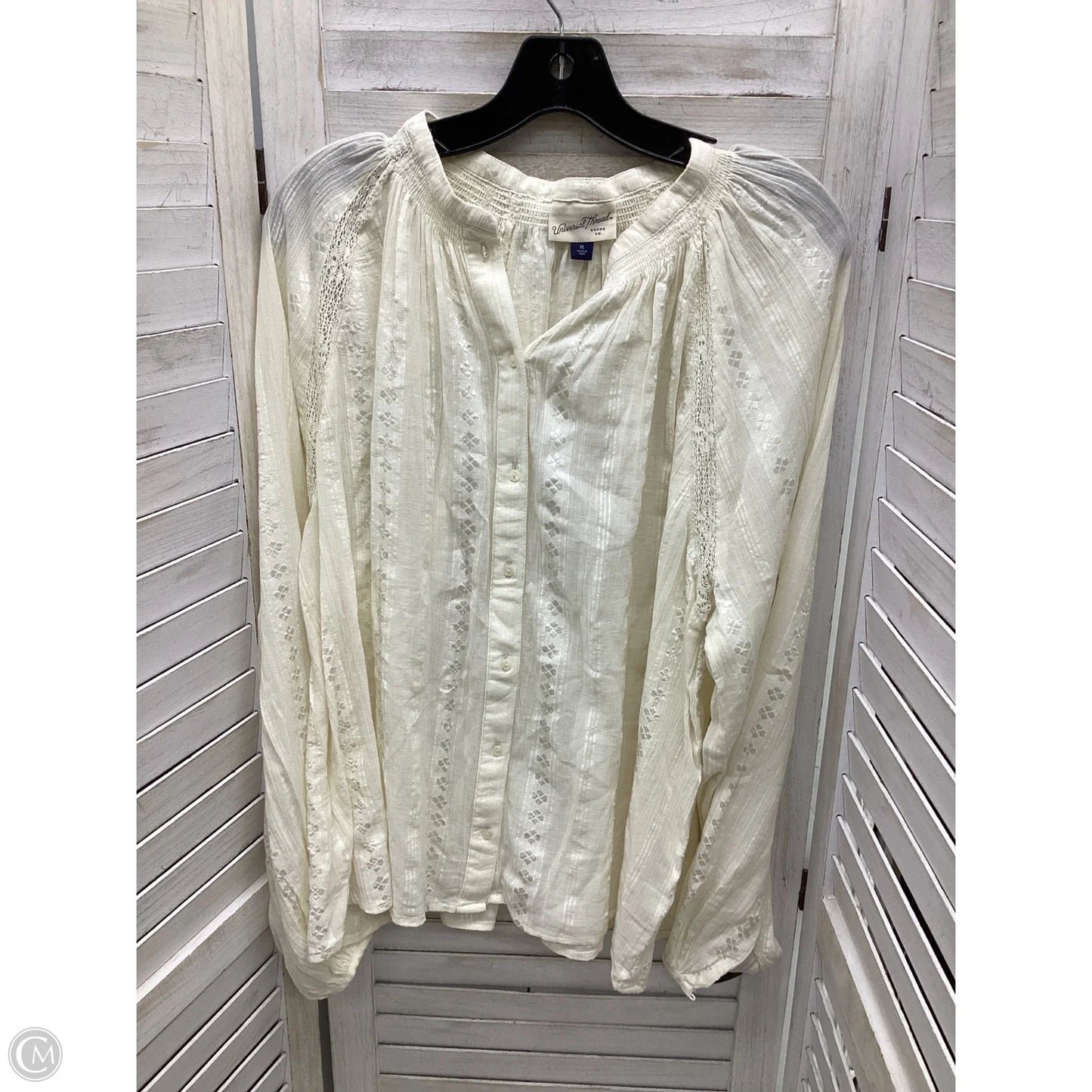 Top Long Sleeve By Universal Thread In Ivory, Size: Xl