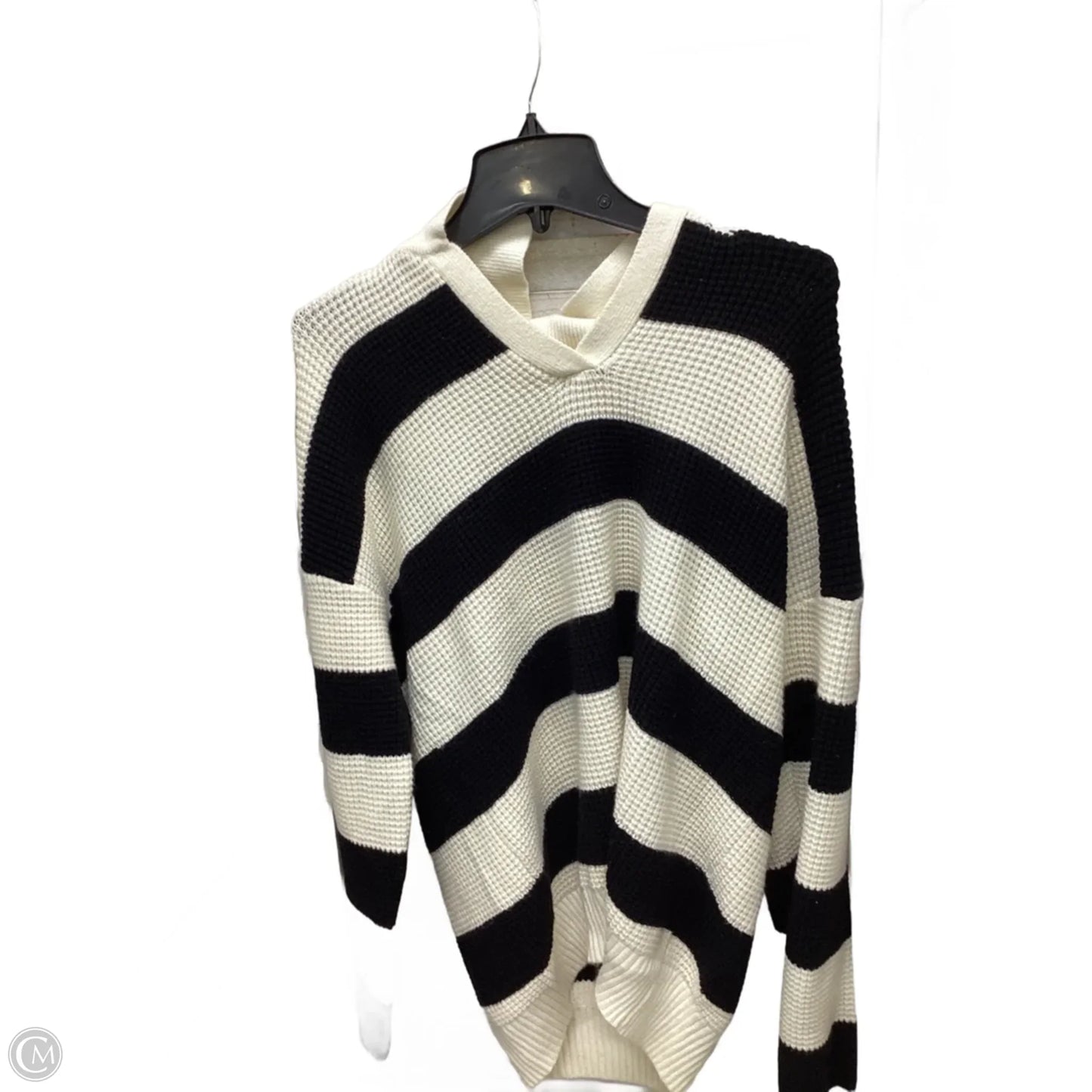 Sweater By Cyrus In Black & White, Size: L