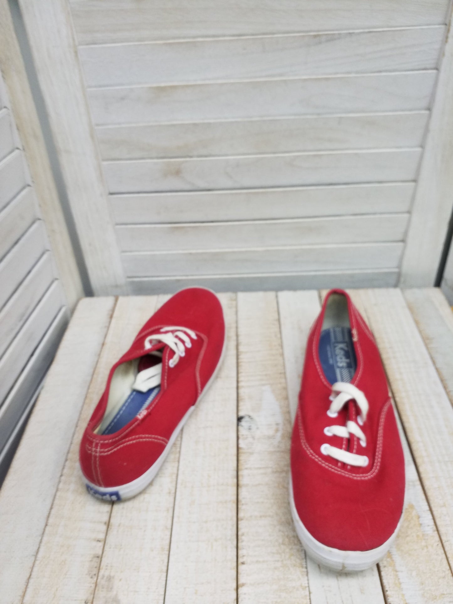 Shoes Sneakers By Keds Size: 9