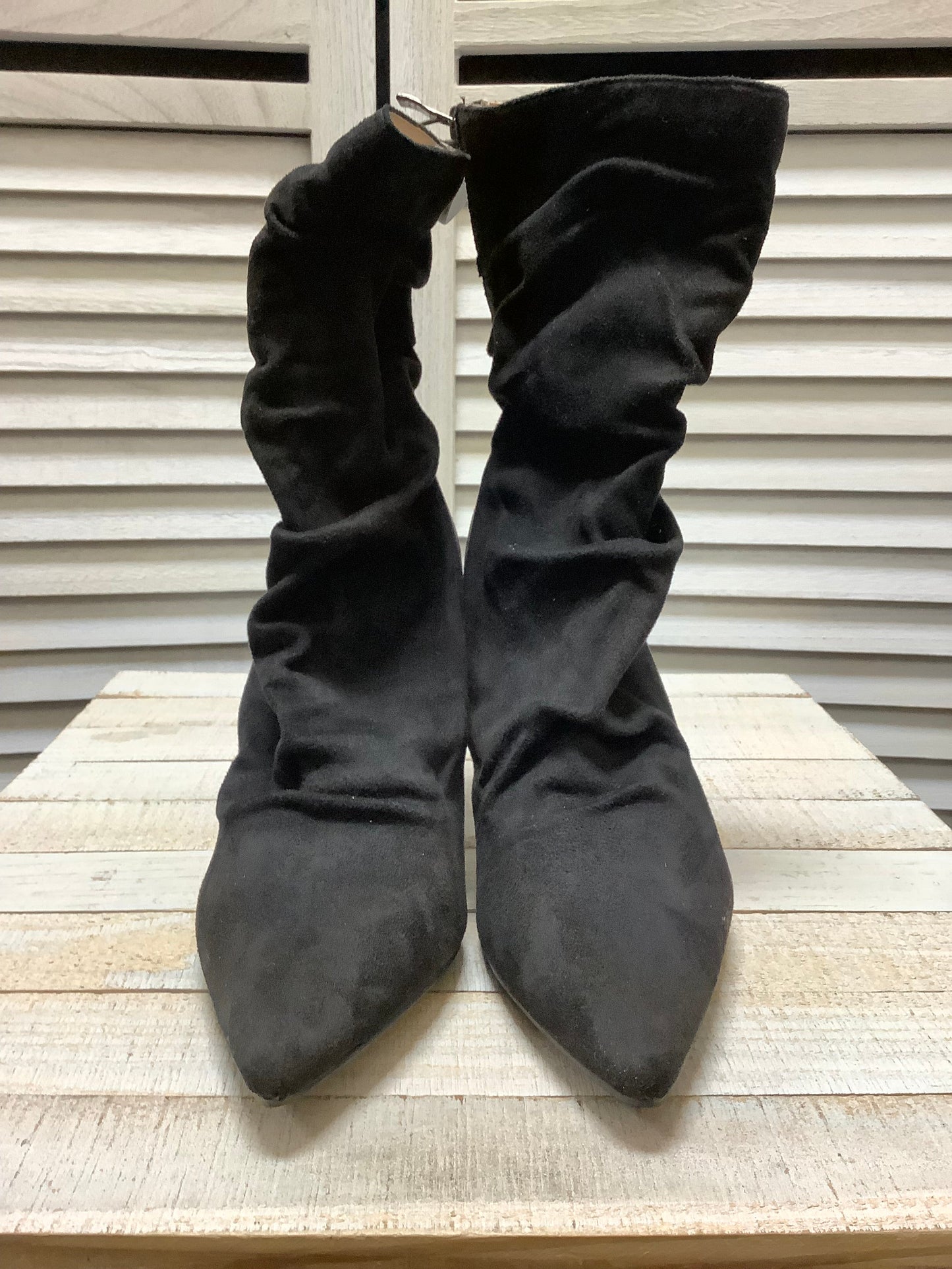 Boots Ankle Heels By Clothes Mentor Size: 8.5