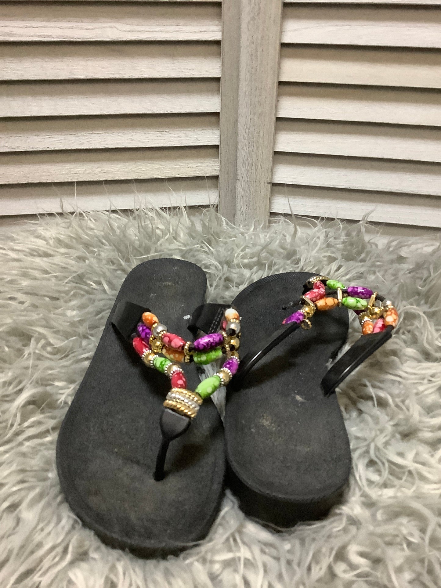 Sandals Flip Flops By Clothes Mentor Size: 8