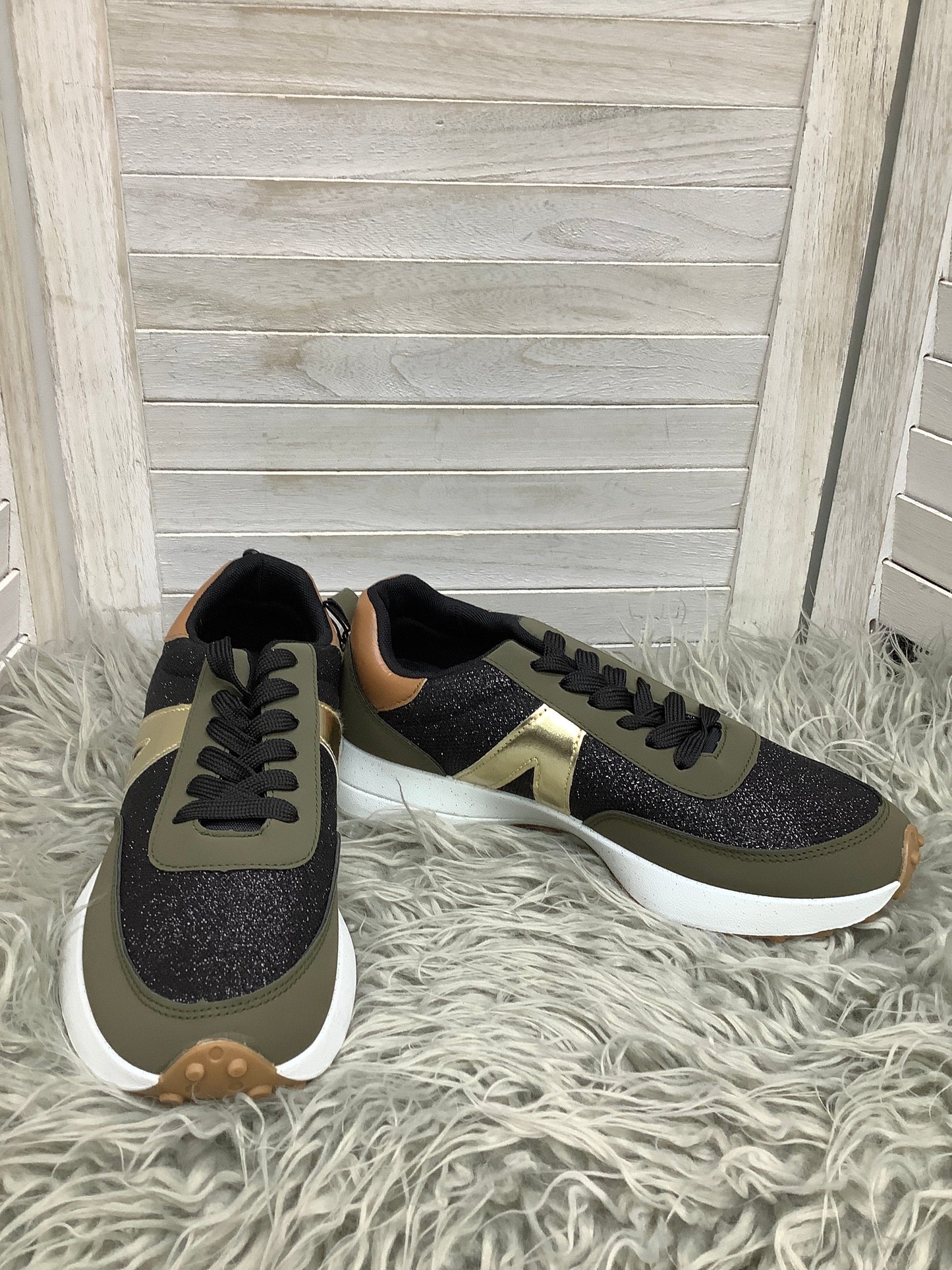 Shoes Sneakers By Rouge Size: 11
