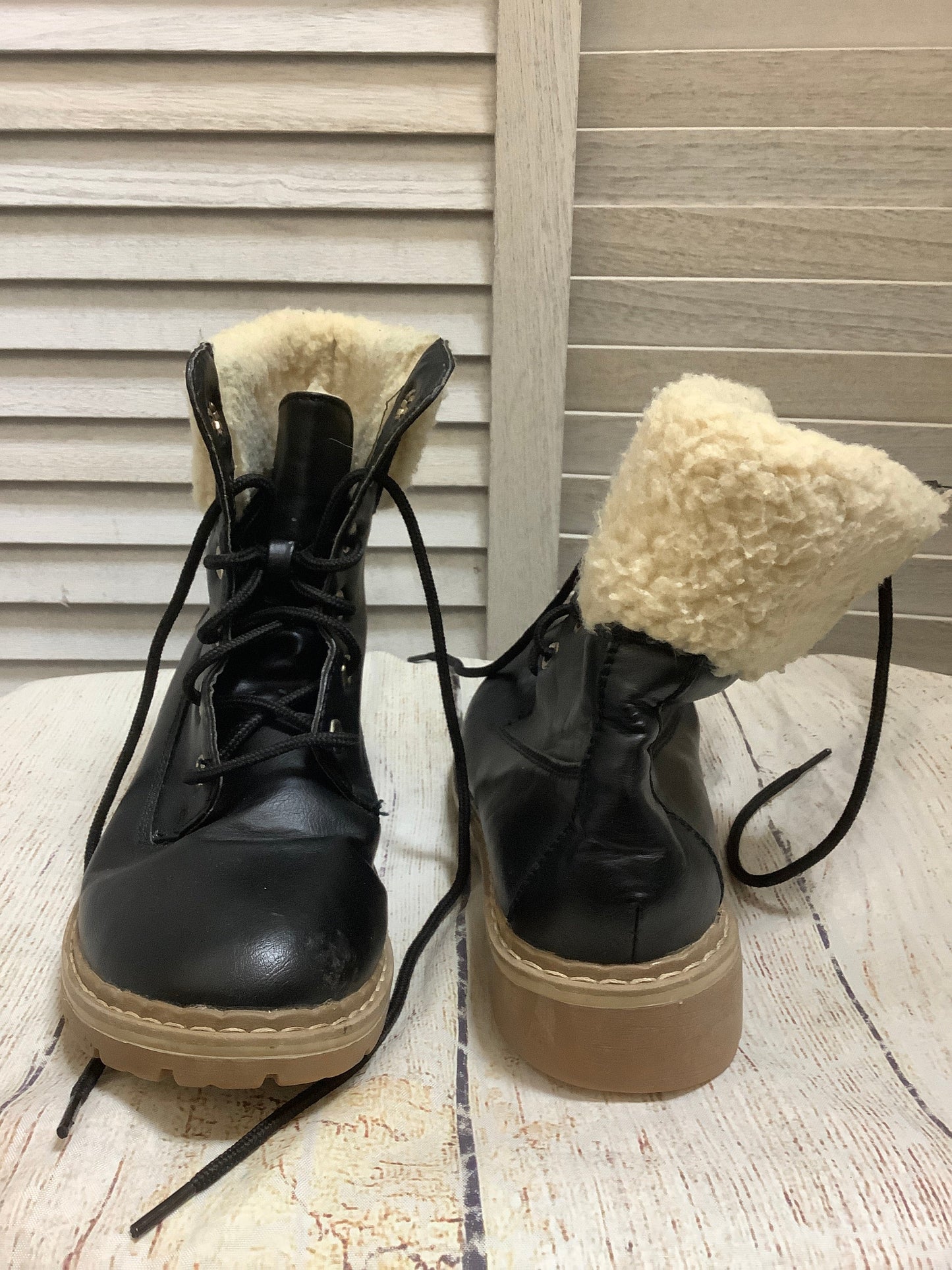 Boots Ankle Flats By Forever Size: 6