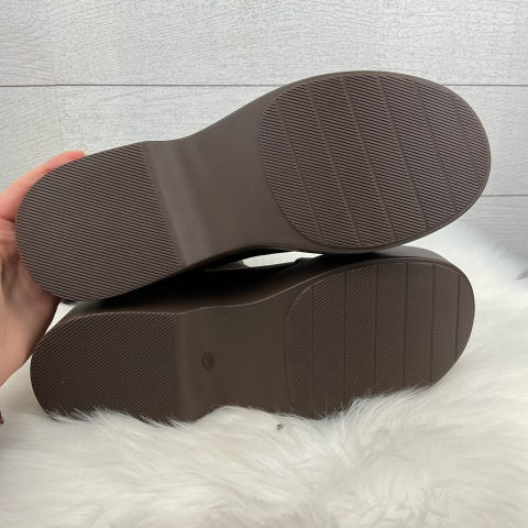 Boots Ankle Flats By Clothes Mentor In Brown, Size: 8