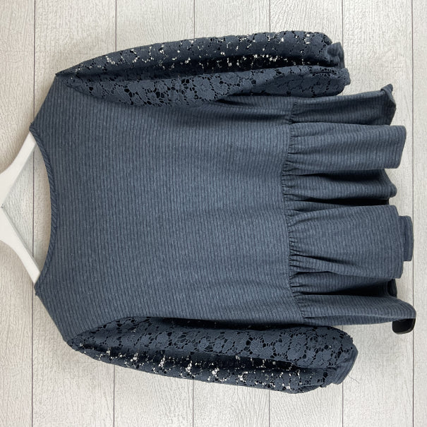 Top Long Sleeve By Altard State In Navy, Size: M