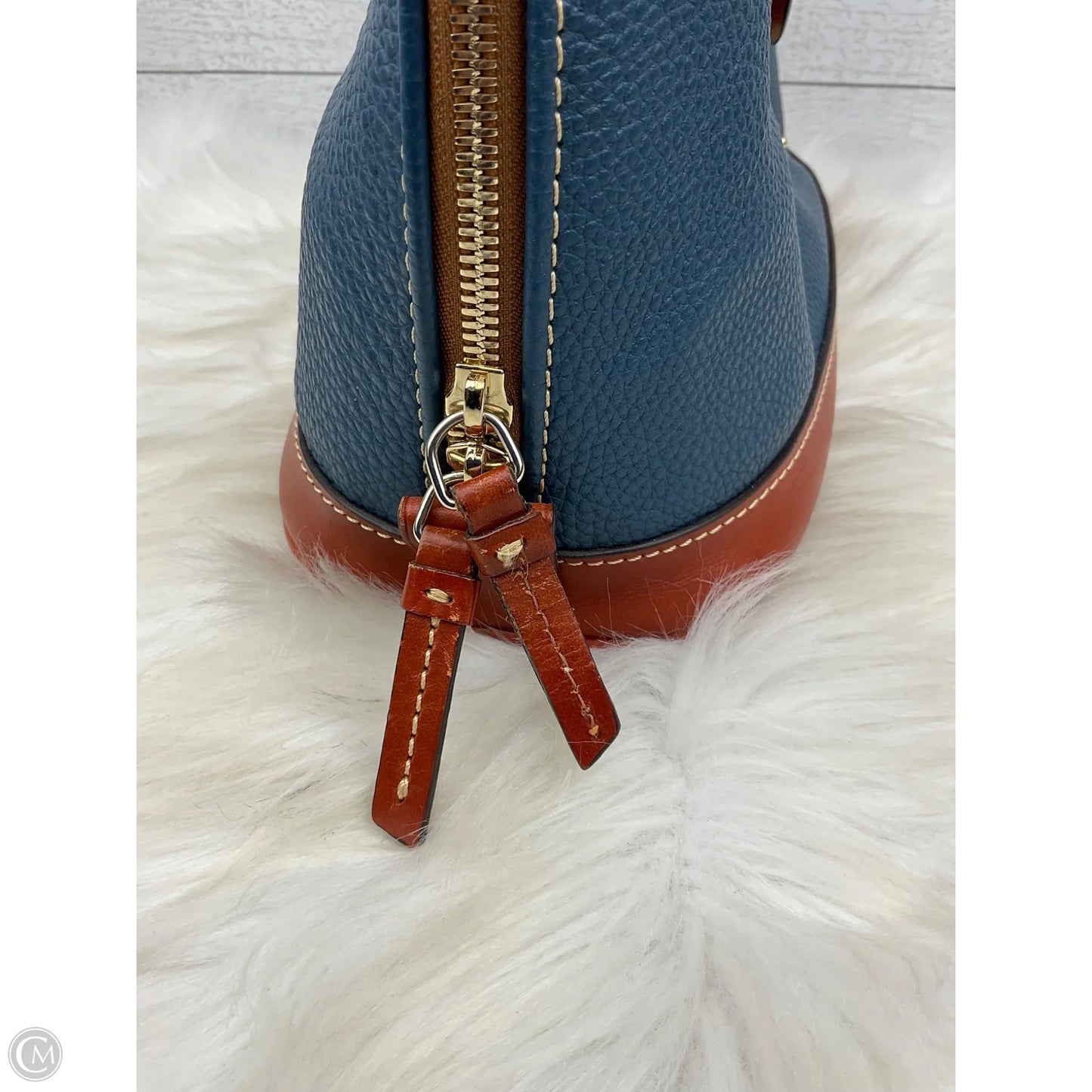 Crossbody Designer By Dooney And Bourke, Size: Large