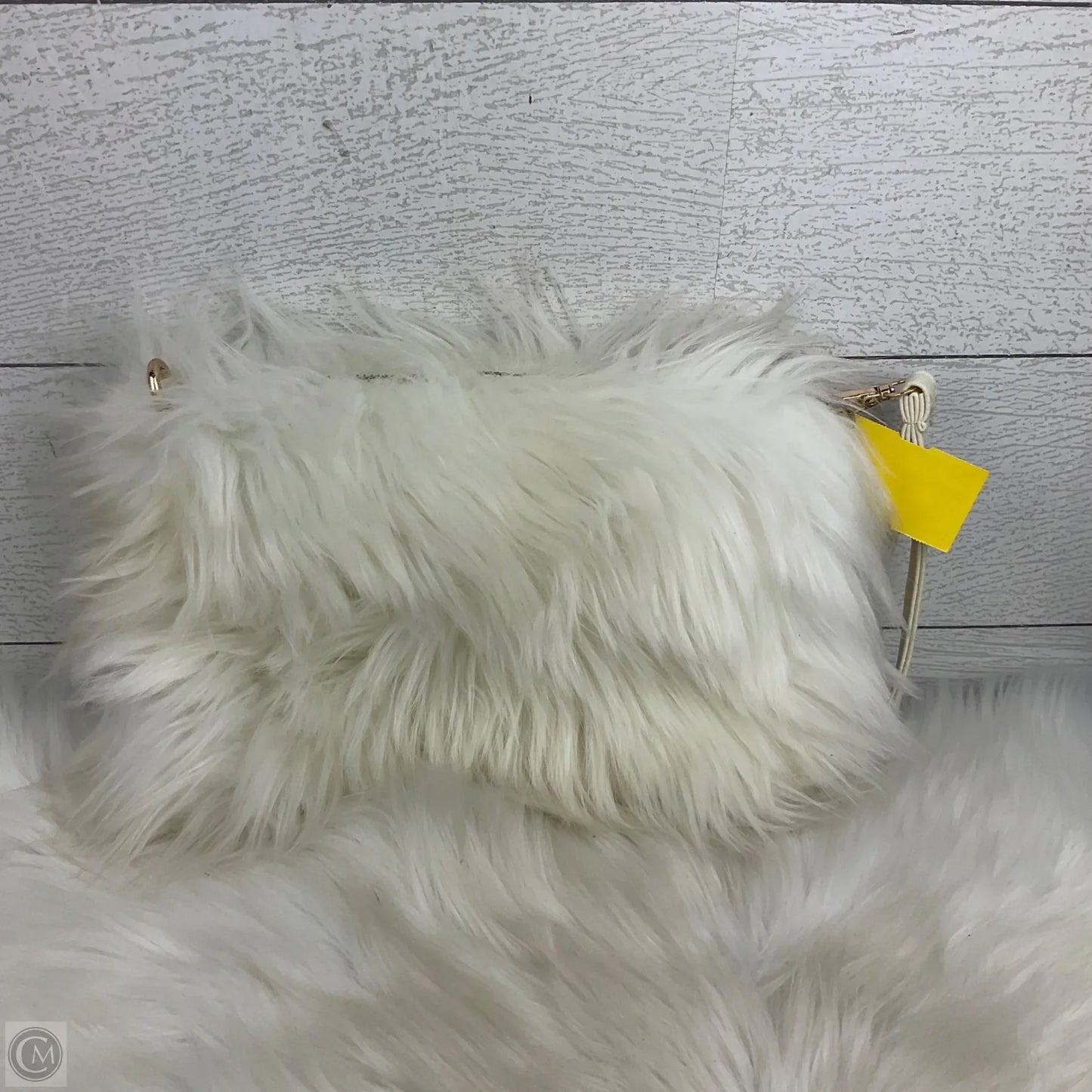 Clutch By Clothes Mentor, Size: Medium