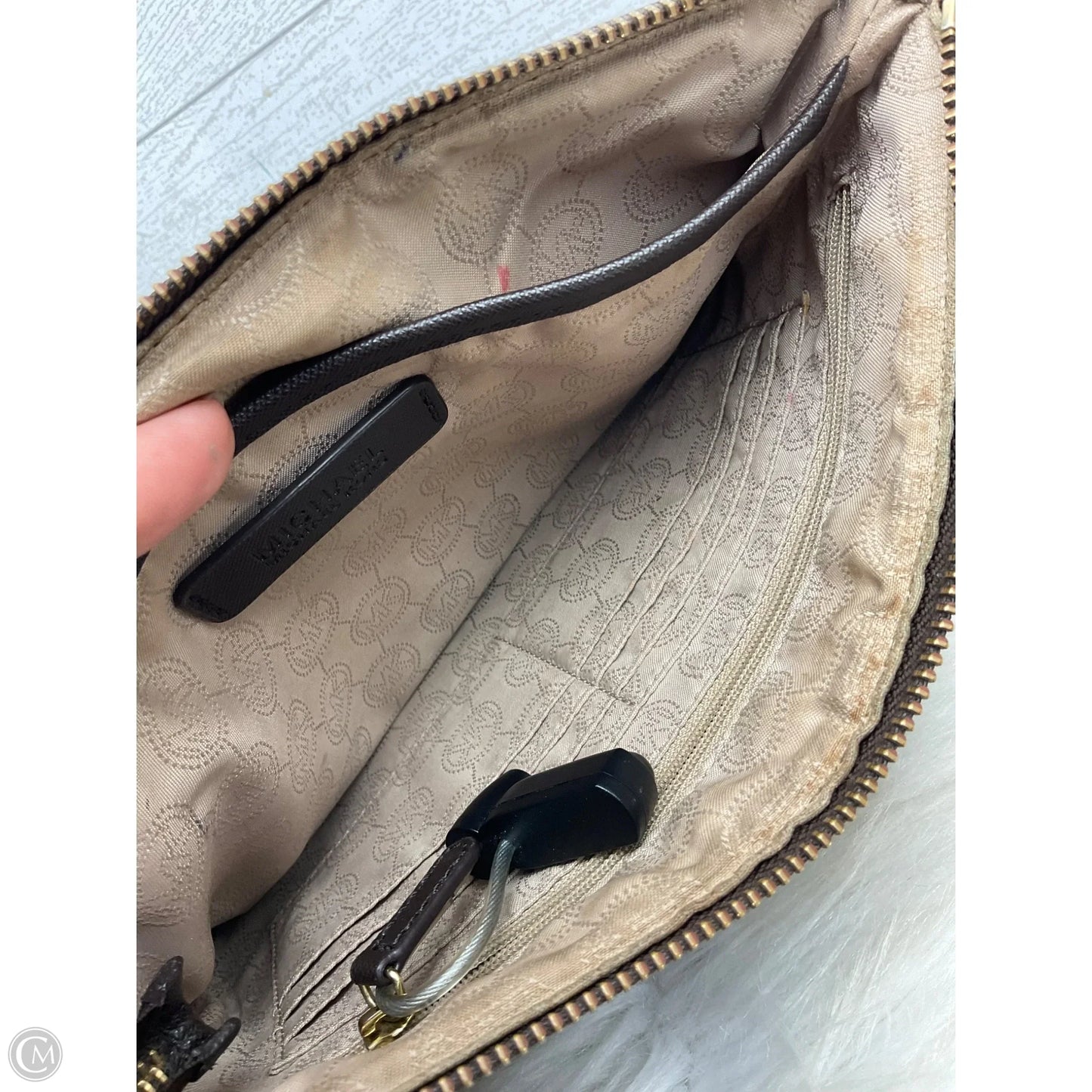 Wristlet Designer By Michael Kors, Size: Large