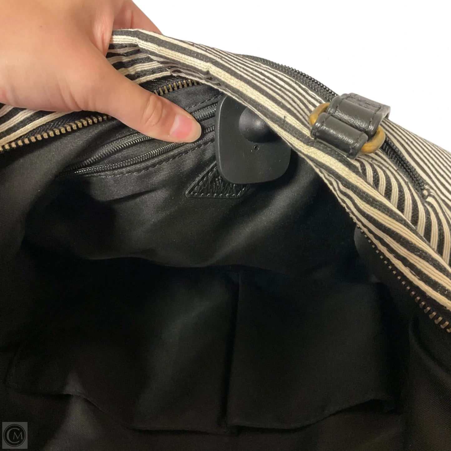 Handbag By Fossil, Size: Medium