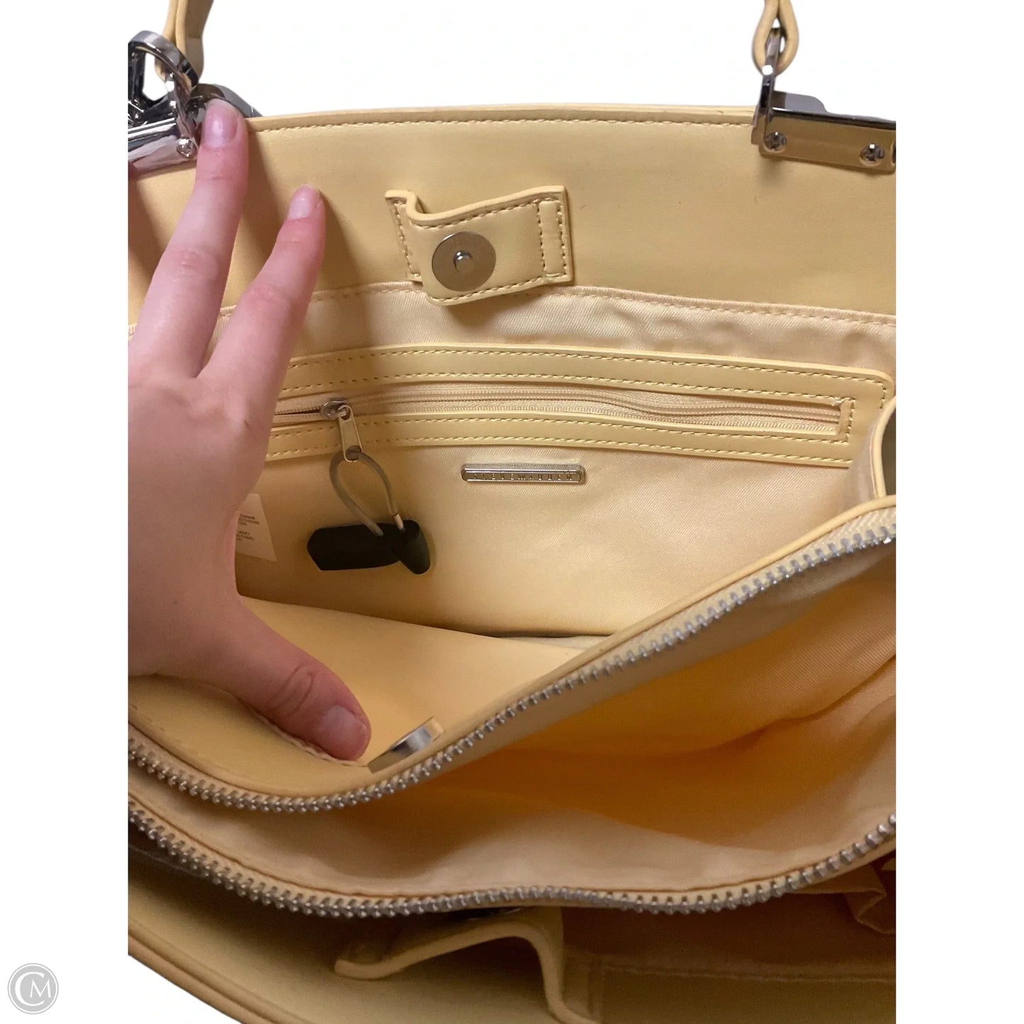 Crossbody By Steve Madden, Size: Medium