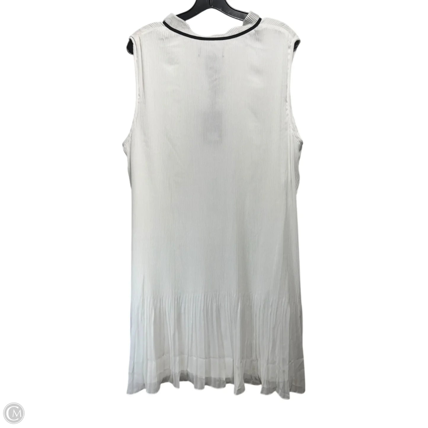 Dress Casual Short By Dkny In White, Size: 18
