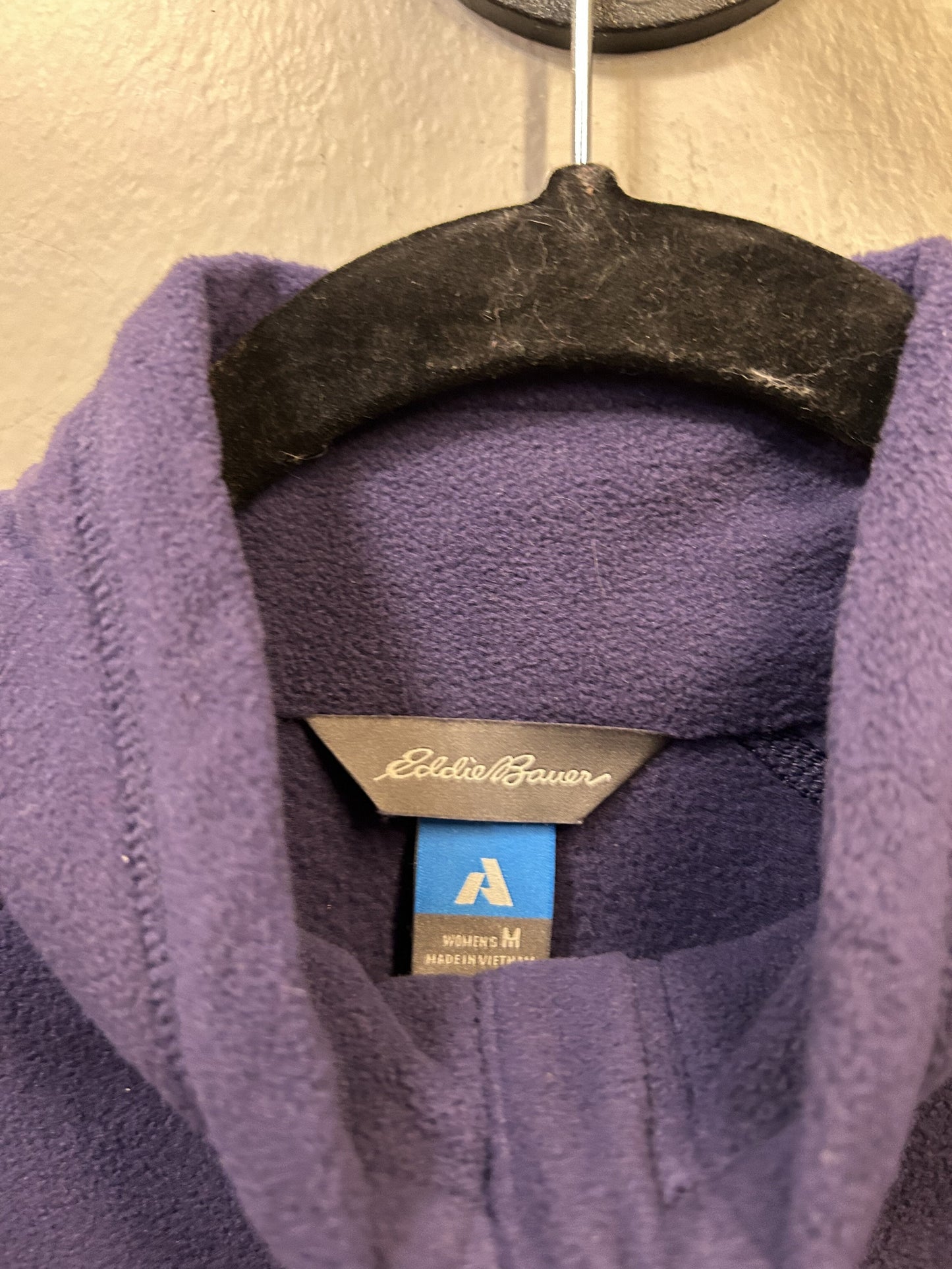 Athletic Jacket By Eddie Bauer Size: M