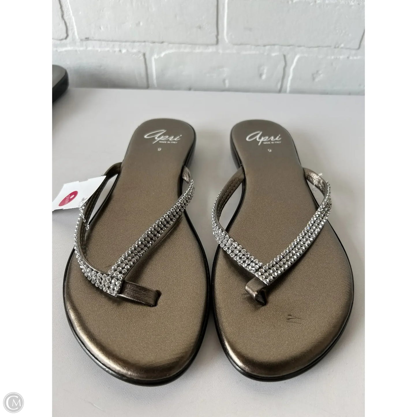 Sandals Flip Flops By APRI In Gold, Size: 9