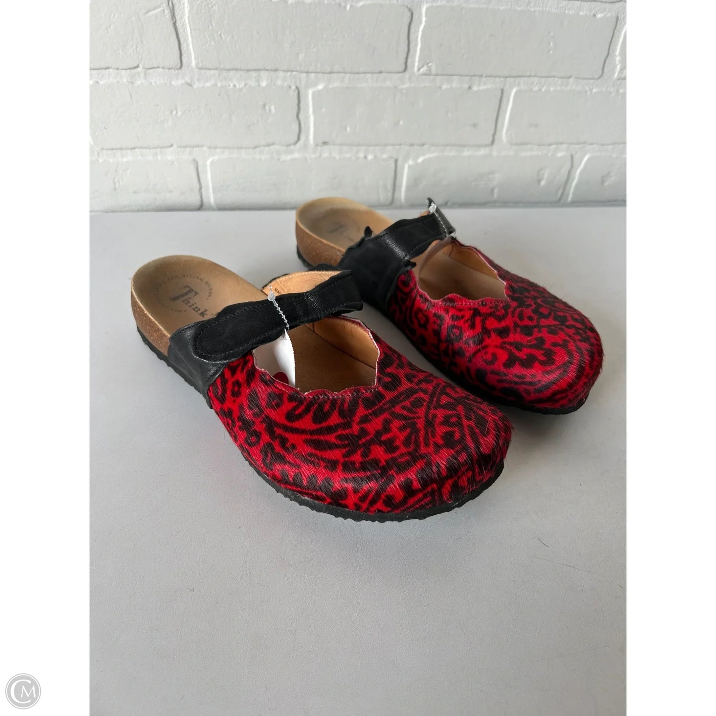Shoes Flats By Think In Black & Red, Size: 10.5