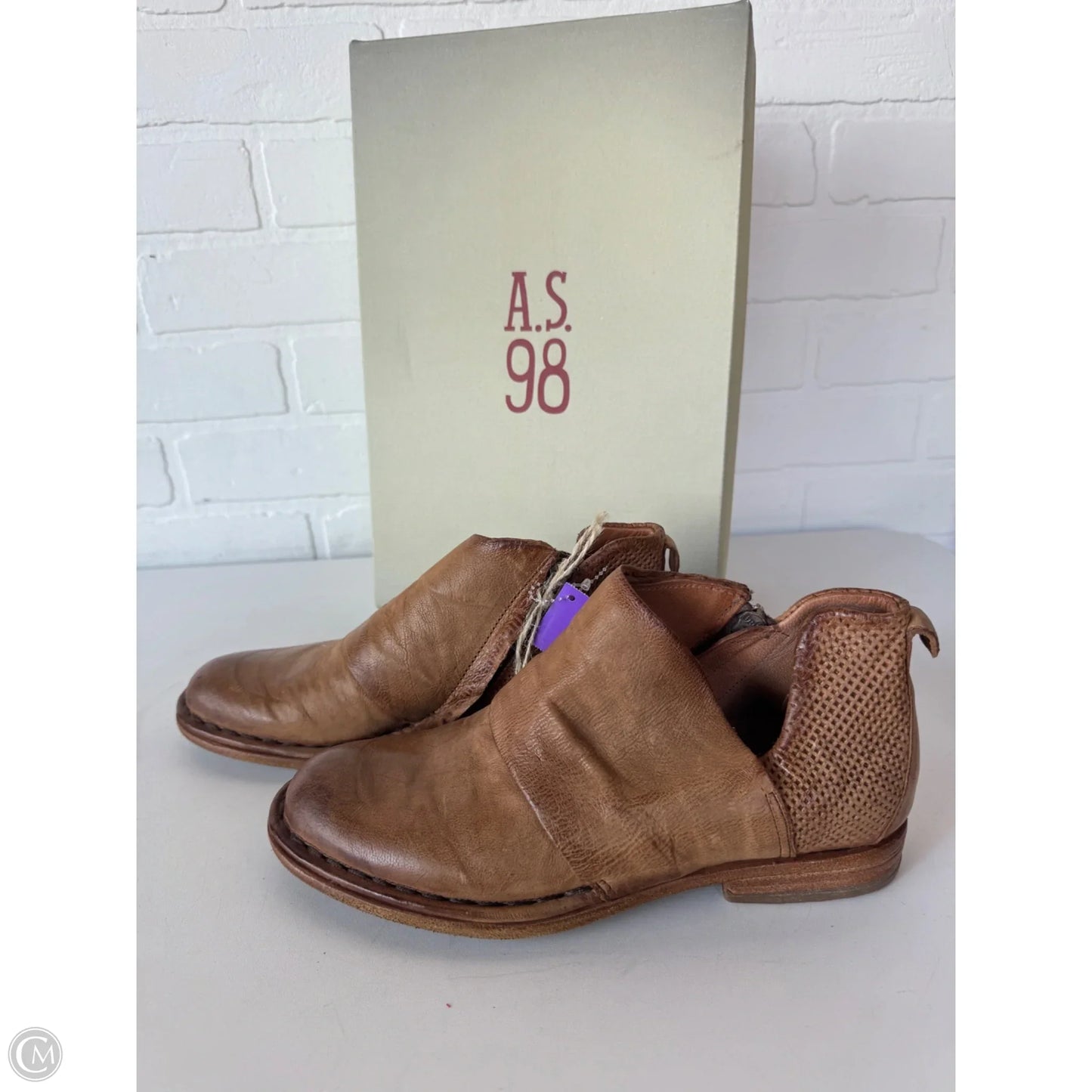 Boots Ankle Flats By Cmb In Tan, Size: 6.5