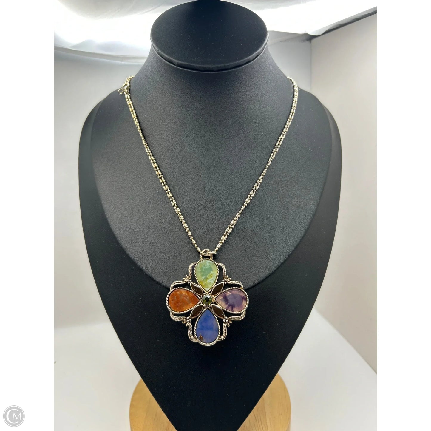 Necklace Pendant By Clothes Mentor