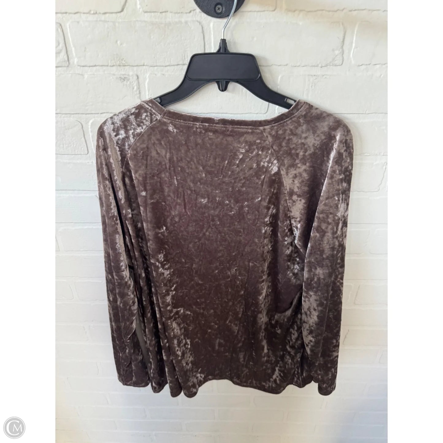 Top Long Sleeve By Urban Coco In Brown, Size: Xl
