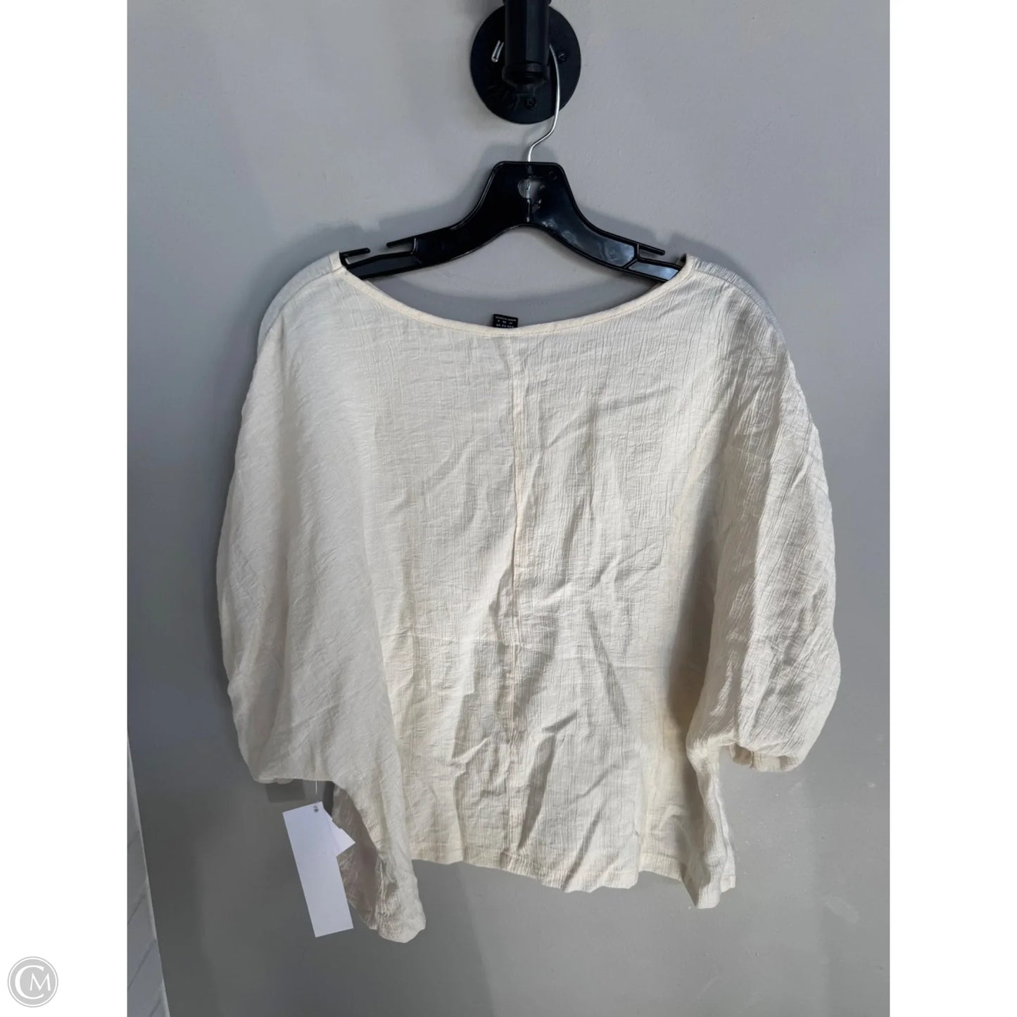 Top Short Sleeve By Shein In Cream, Size: M