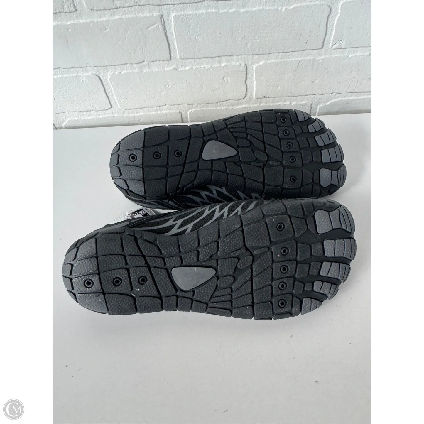 Shoes Hiking By Cmc In Black, Size: 8.5