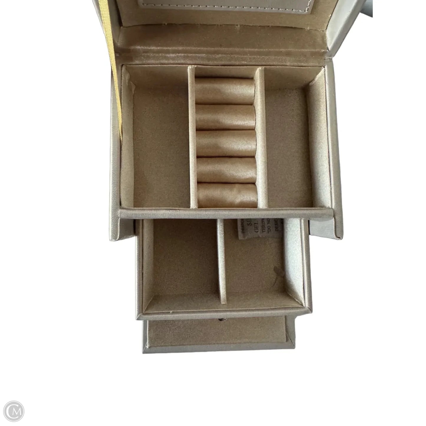 Jewelry Case By Clothes Mentor, Size: Small