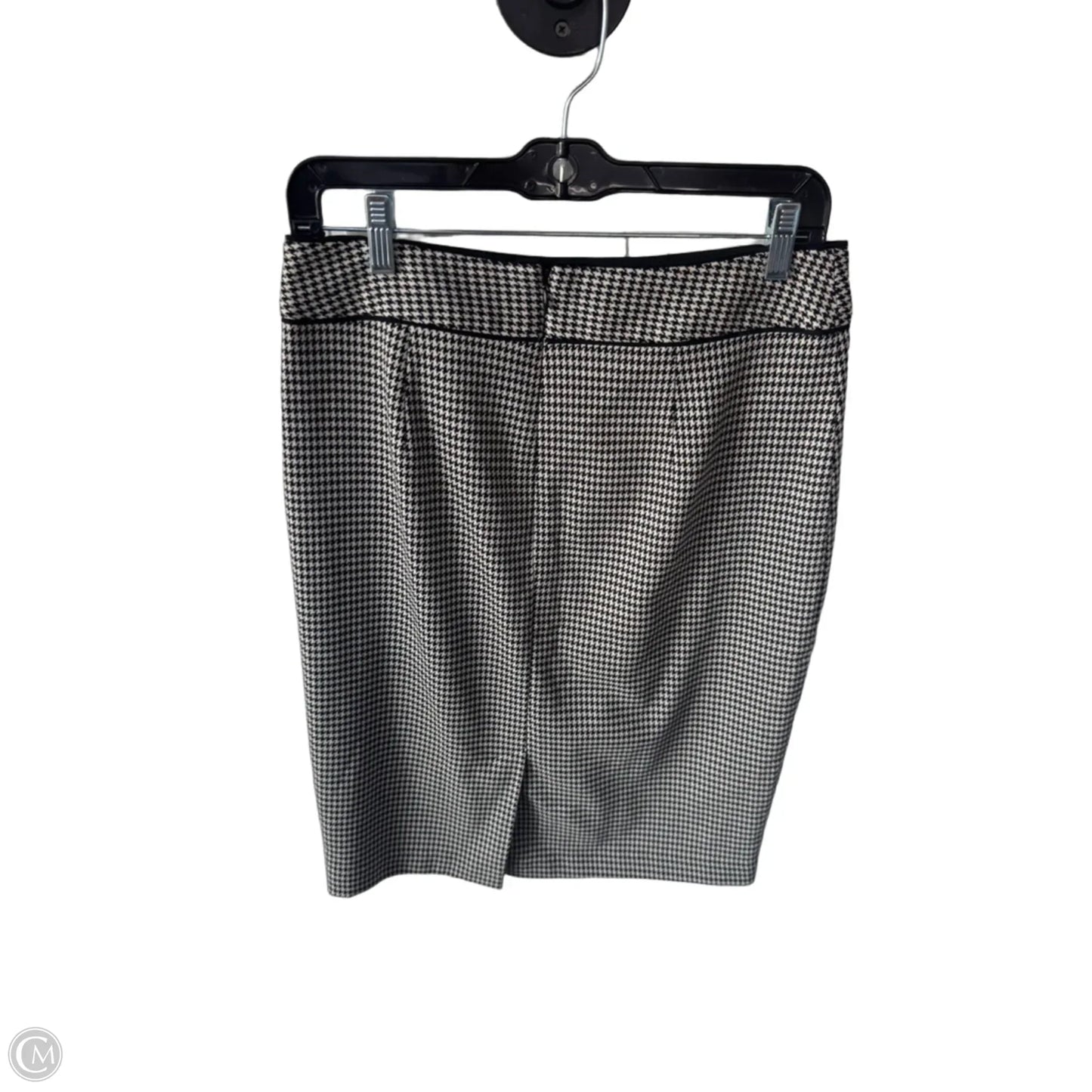 Skirt Mini & Short By Banana Republic In Black & Cream, Size: 4
