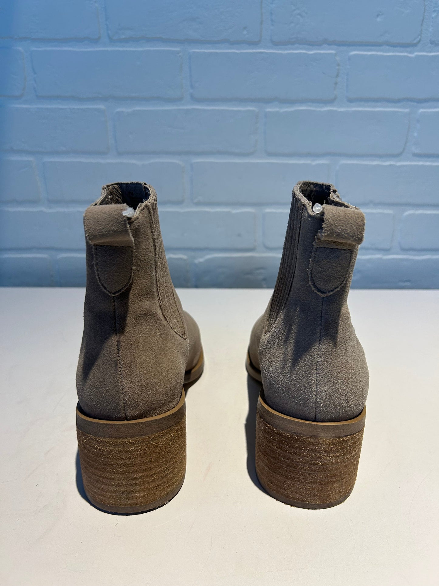Boots Ankle Heels By Splendid In Tan, Size: 7