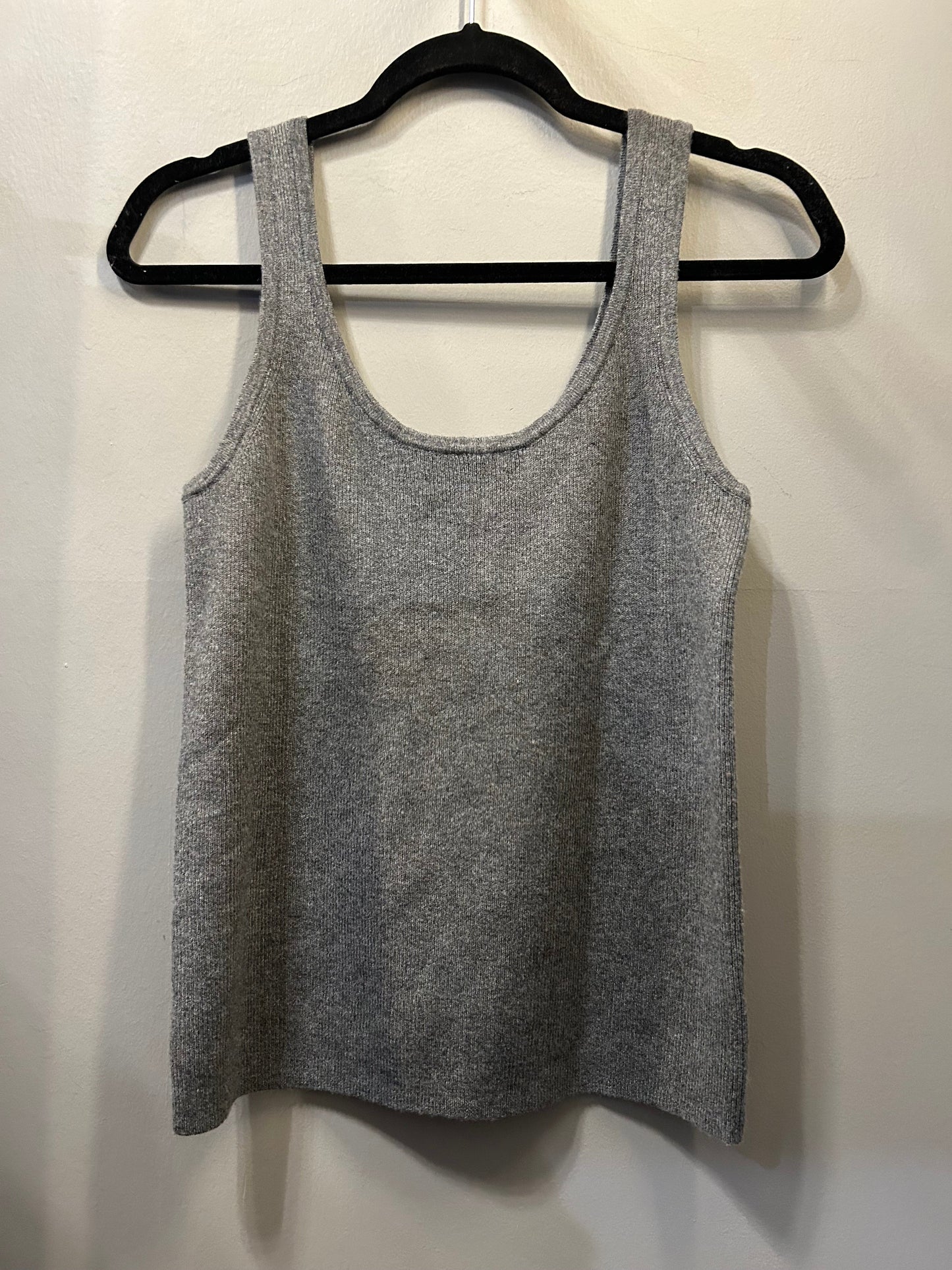 Top Sleeveless By A New Day In Grey, Size: L
