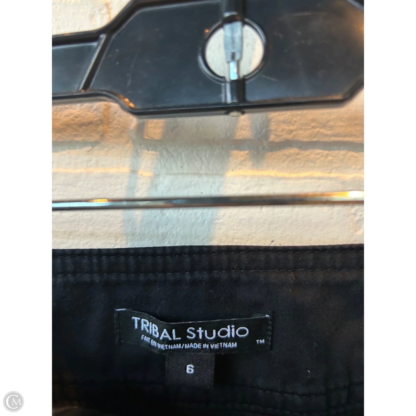 Capris By Tribal In Black, Size: 6